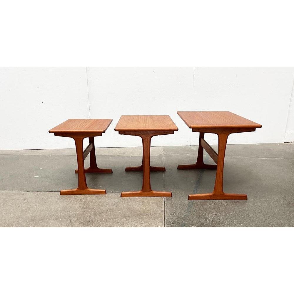 Set of 3 Mid-Century Danish Teak Nesting Tables from Vildbjerg Møbelfabrik, 960s For Sale 7