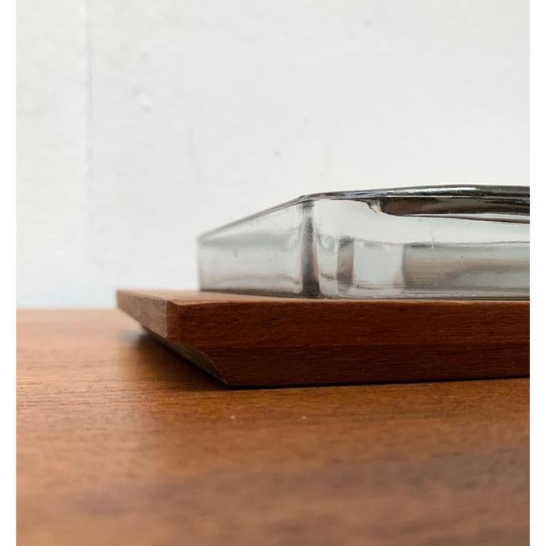 Satz von 3 dänischen Teakholz-Tabletts mit Gläsern aus der Mitte des Jahrhunderts von Lüthje Wood, 1960er im Angebot 4