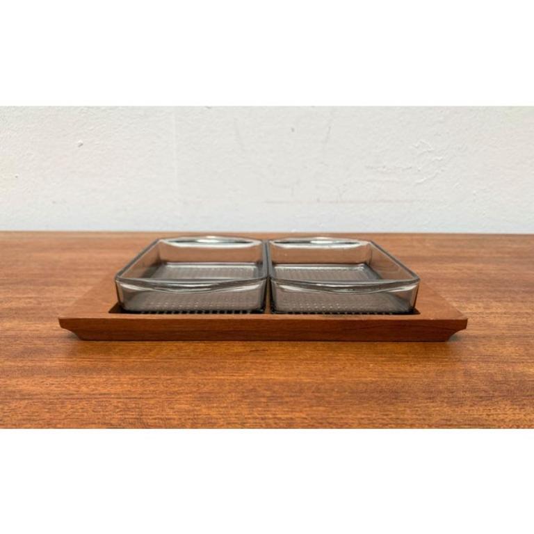 Satz von 3 dänischen Teakholz-Tabletts mit Gläsern aus der Mitte des Jahrhunderts von Lüthje Wood, 1960er (Moderne der Mitte des Jahrhunderts) im Angebot