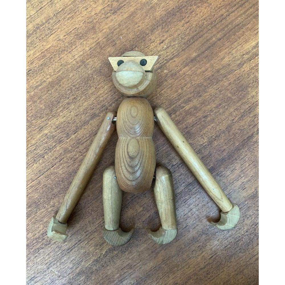 Set di 3 figure di scimmie in legno danese di metà secolo In condizioni deteriorate in vendita a Hamburg, DE