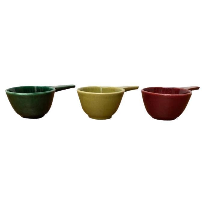 Set di 3 ciotole in ceramica tedesca di metà secolo con manico, anni '60