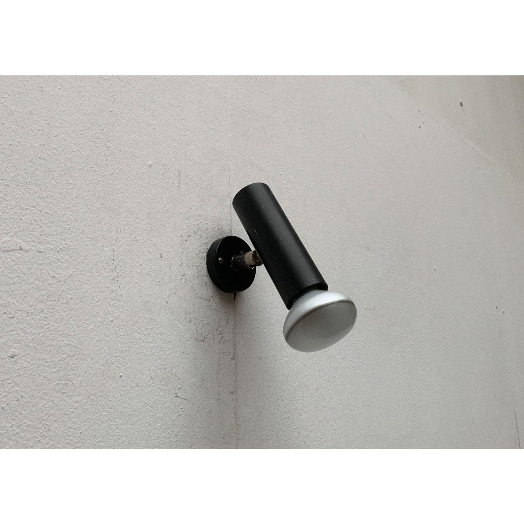 Juego de 3 apliques minimalistas alemanes de mediados de siglo en venta 1