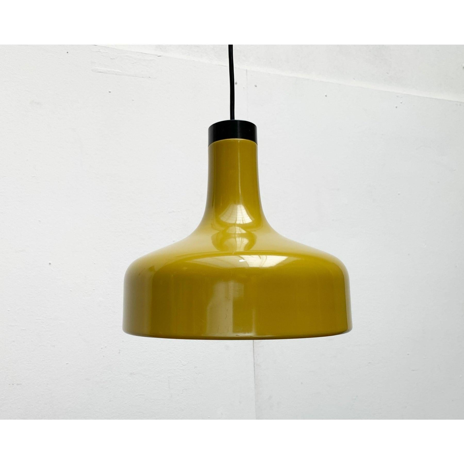 Set di 3 lampade a sospensione di Staff Leuchten, Germania di metà secolo, 1960 in vendita 3