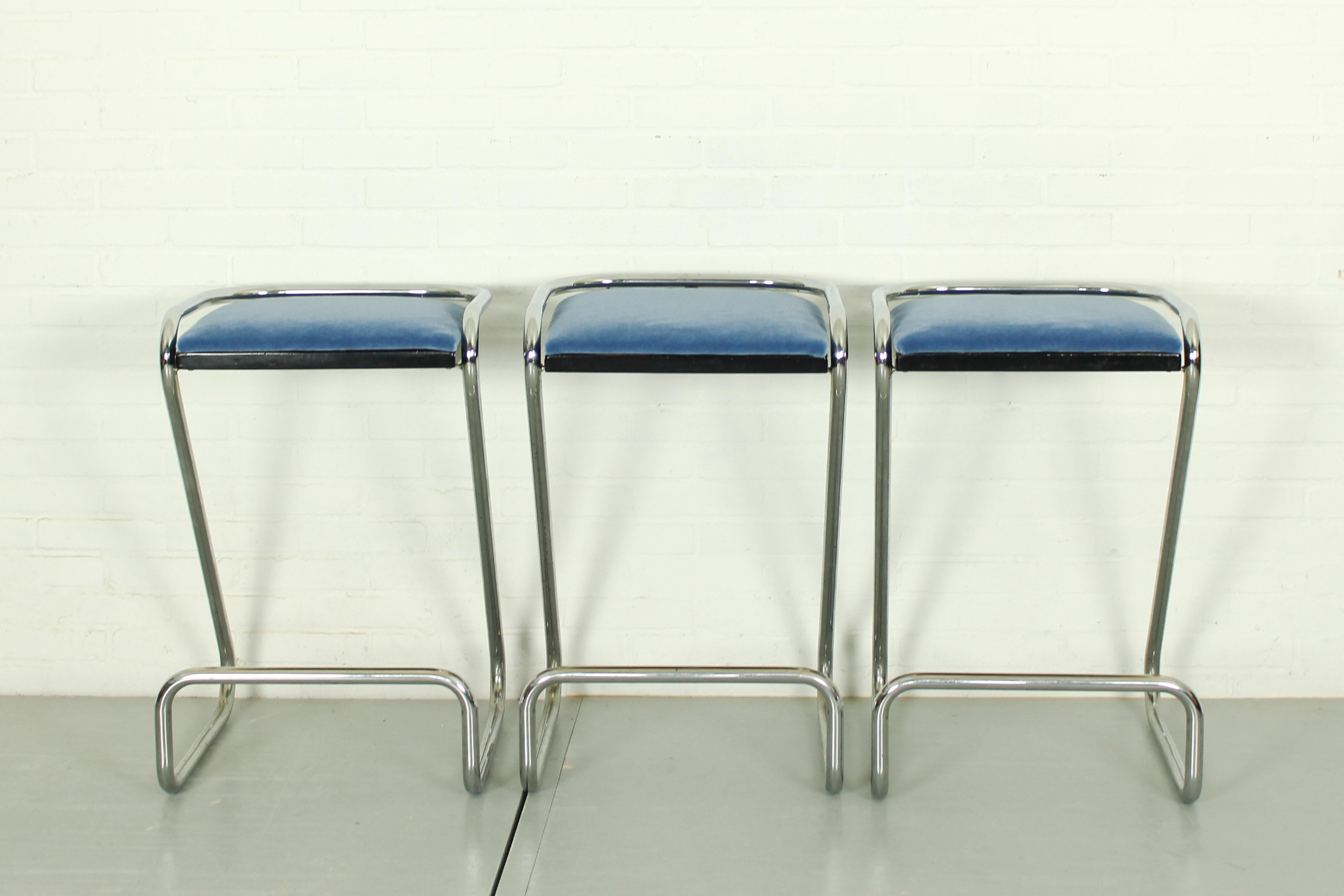 Set of 3 Midcentury Italian Tubular Chrome Z Bar Stool, 1970s For Sale 4