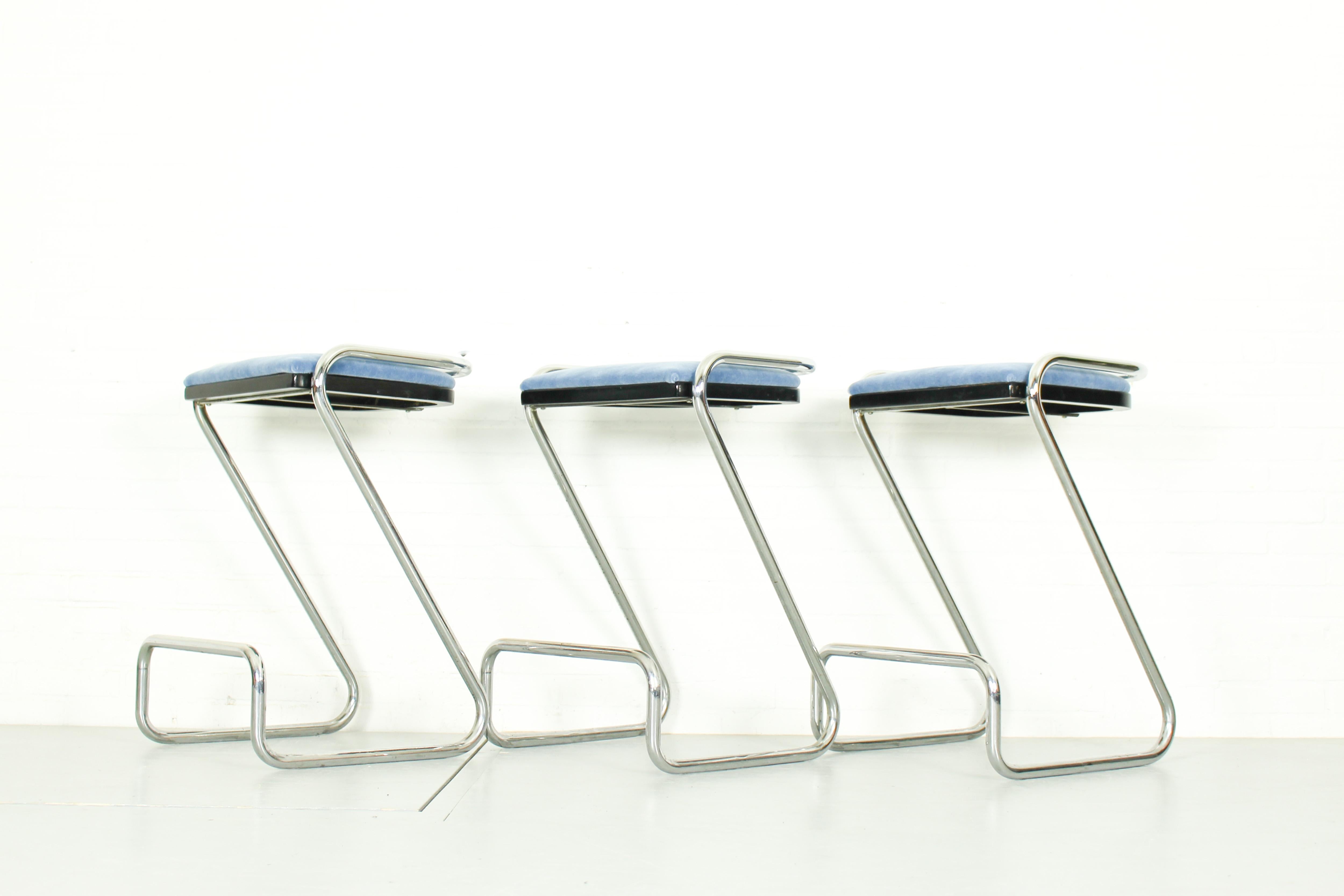 z shaped bar stools