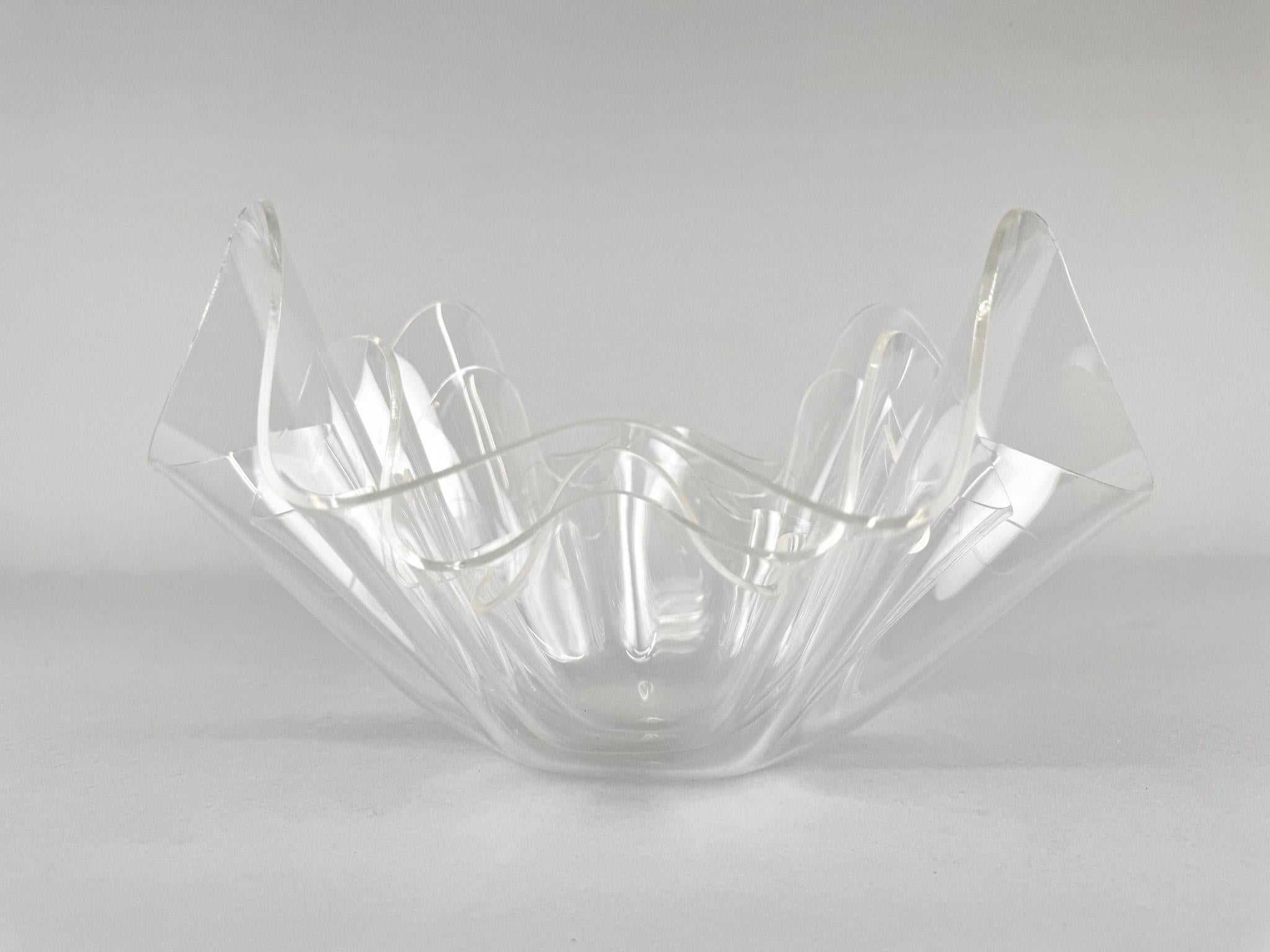 Plastic Set of 3 Mid-Century Lucite Handkerchief Bowls For Sale