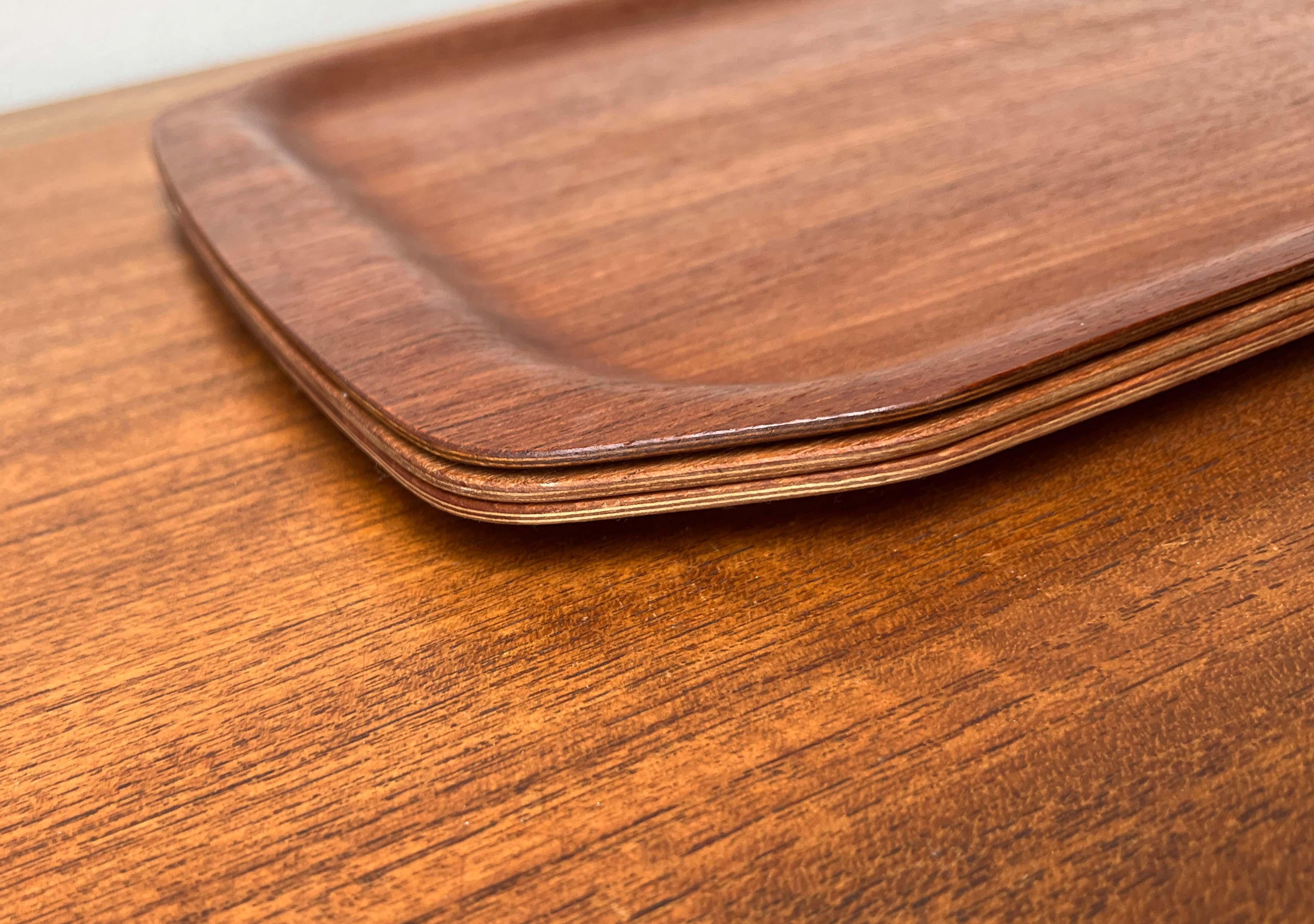 Satz von 3 Tabletts aus Teakholz in der modernen Form Stabil aus Langva, Dänemark, 1960er Jahre im Angebot 13