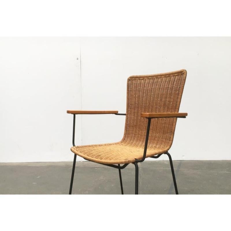 Mid-Century moderno Set di 3 sedie da pranzo in metallo e rattan della modernità di metà secolo, anni '60 in vendita