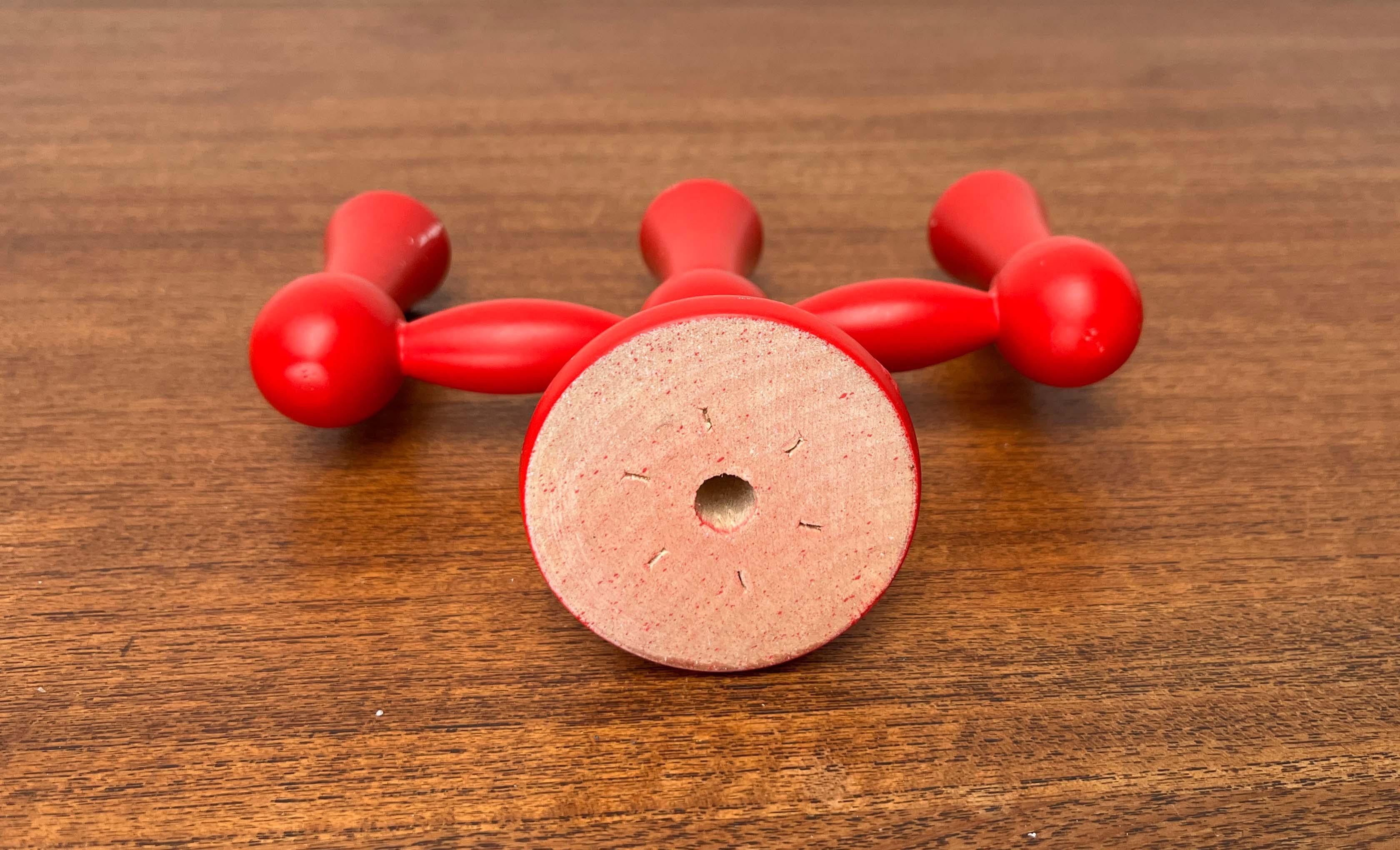 Set di 3 portacandele in legno rosso di Aarikka, Finlandia, 1960 in vendita 11