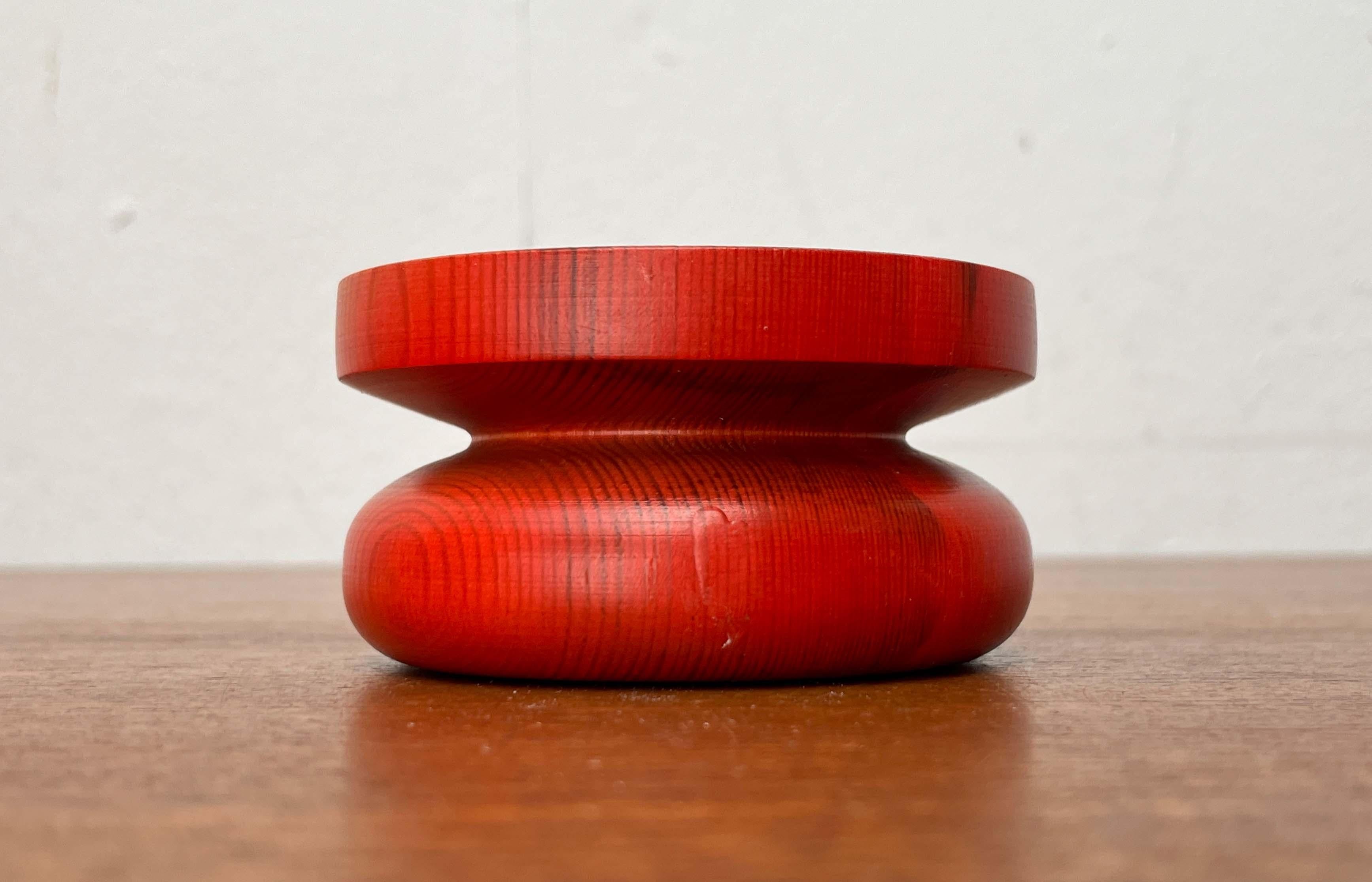 Set di 3 portacandele in legno rosso di Aarikka, Finlandia, 1960 in vendita 1