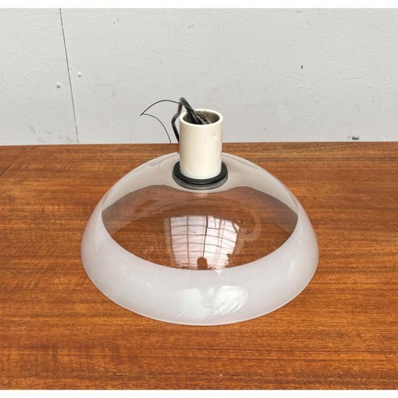 Ensemble de 3 lampes suspendues en verre de la période Modern Age, années 1960 en vente 3