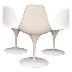 Ensemble de 3 chaises à manger Mid Century Modern Tulip Base White Fiberglass MINT !