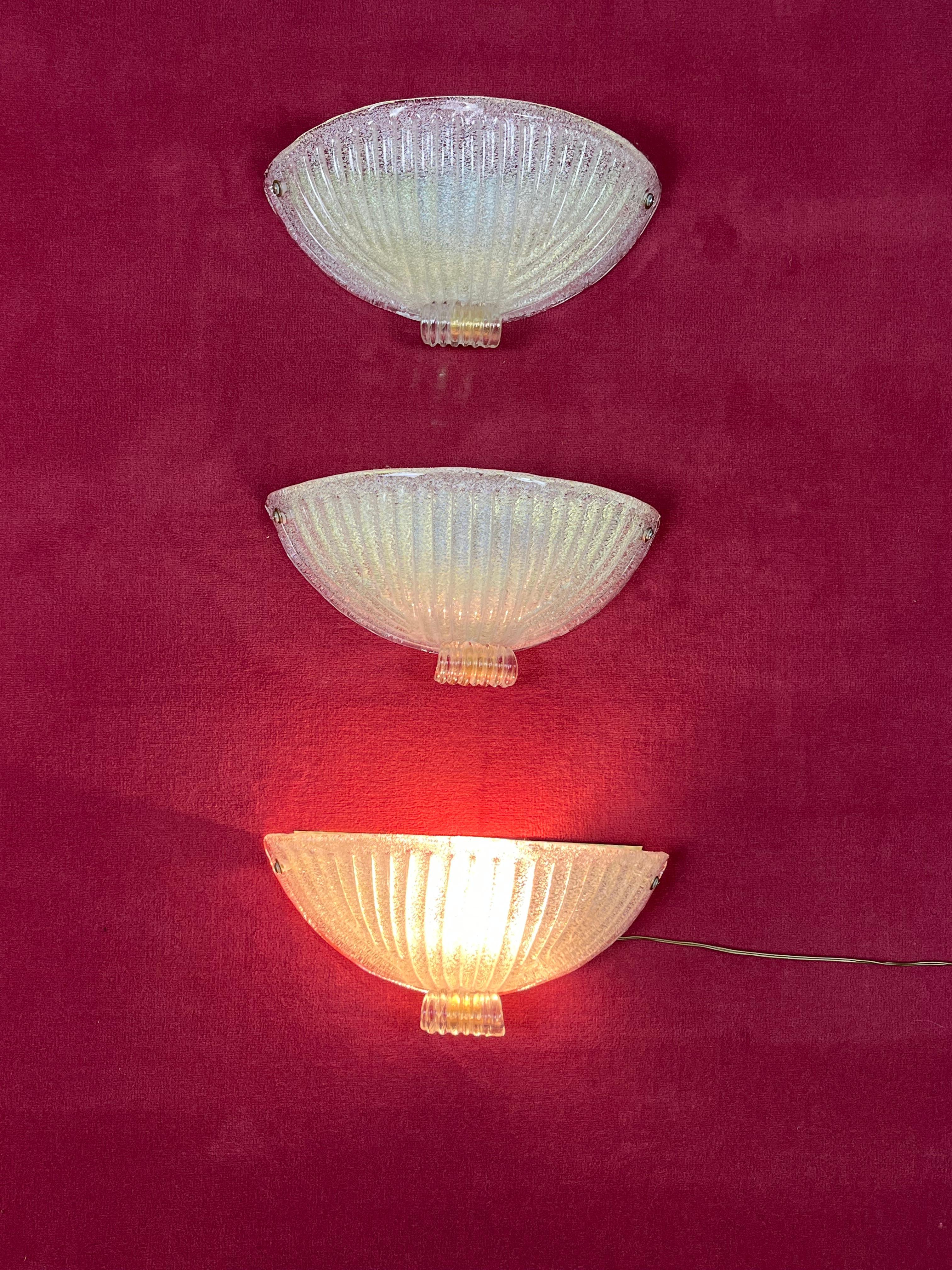 Juego de 3 lámparas de pared de cristal de Murano de mediados de siglo, años 60 en venta 8