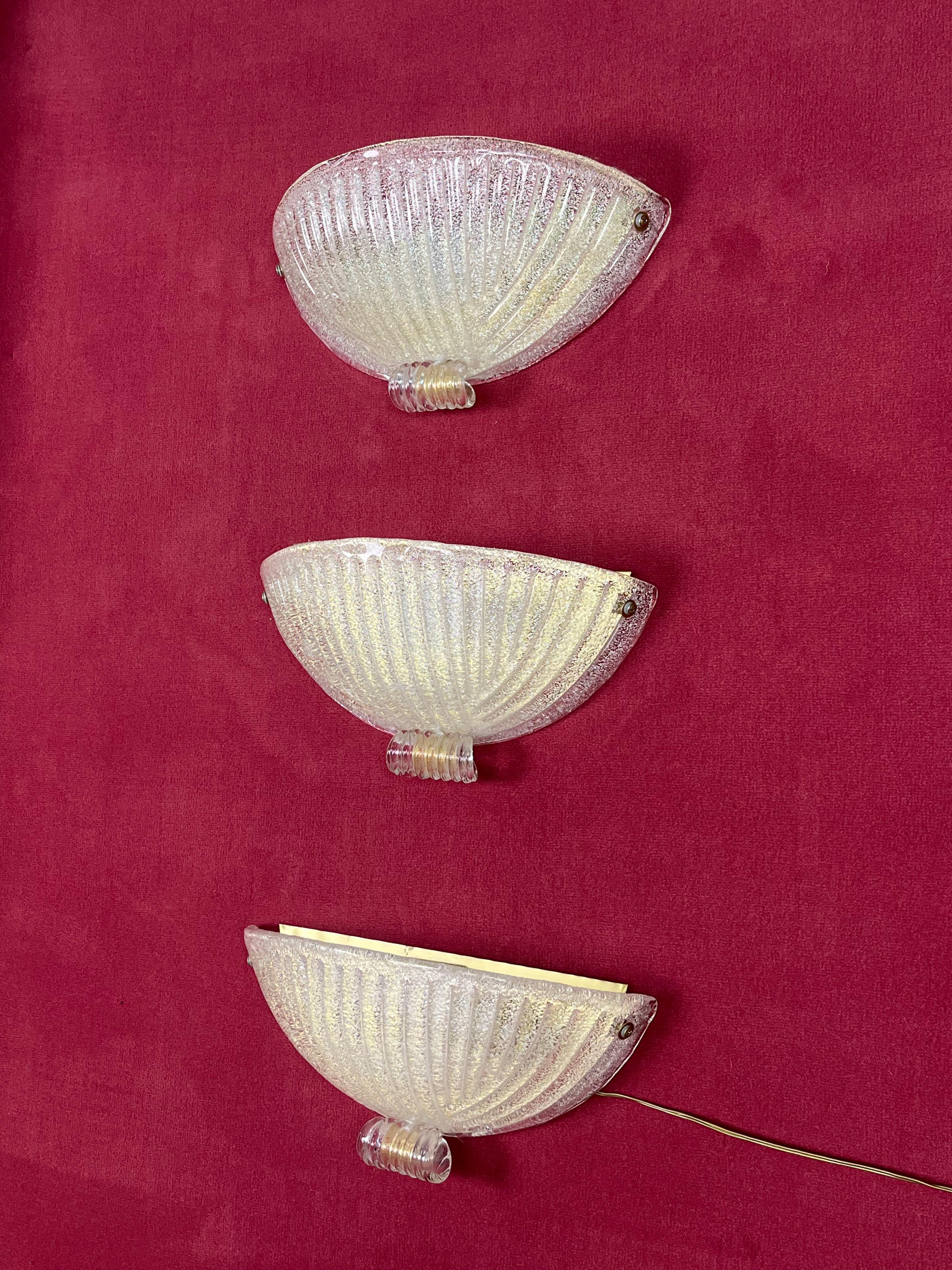 Juego de 3 lámparas de pared de cristal de Murano de mediados de siglo, años 60 en venta 9
