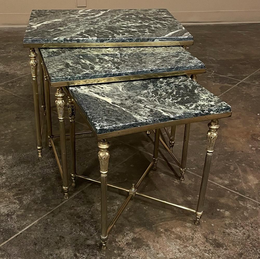 French Set of 3 Mid-Century Neoclassical Brass & Marble Nesting Tables For Sale