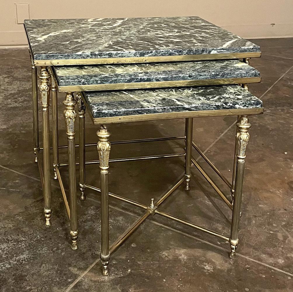 Set of 3 Mid-Century Neoclassical Brass & Marble Nesting Tables For Sale 1