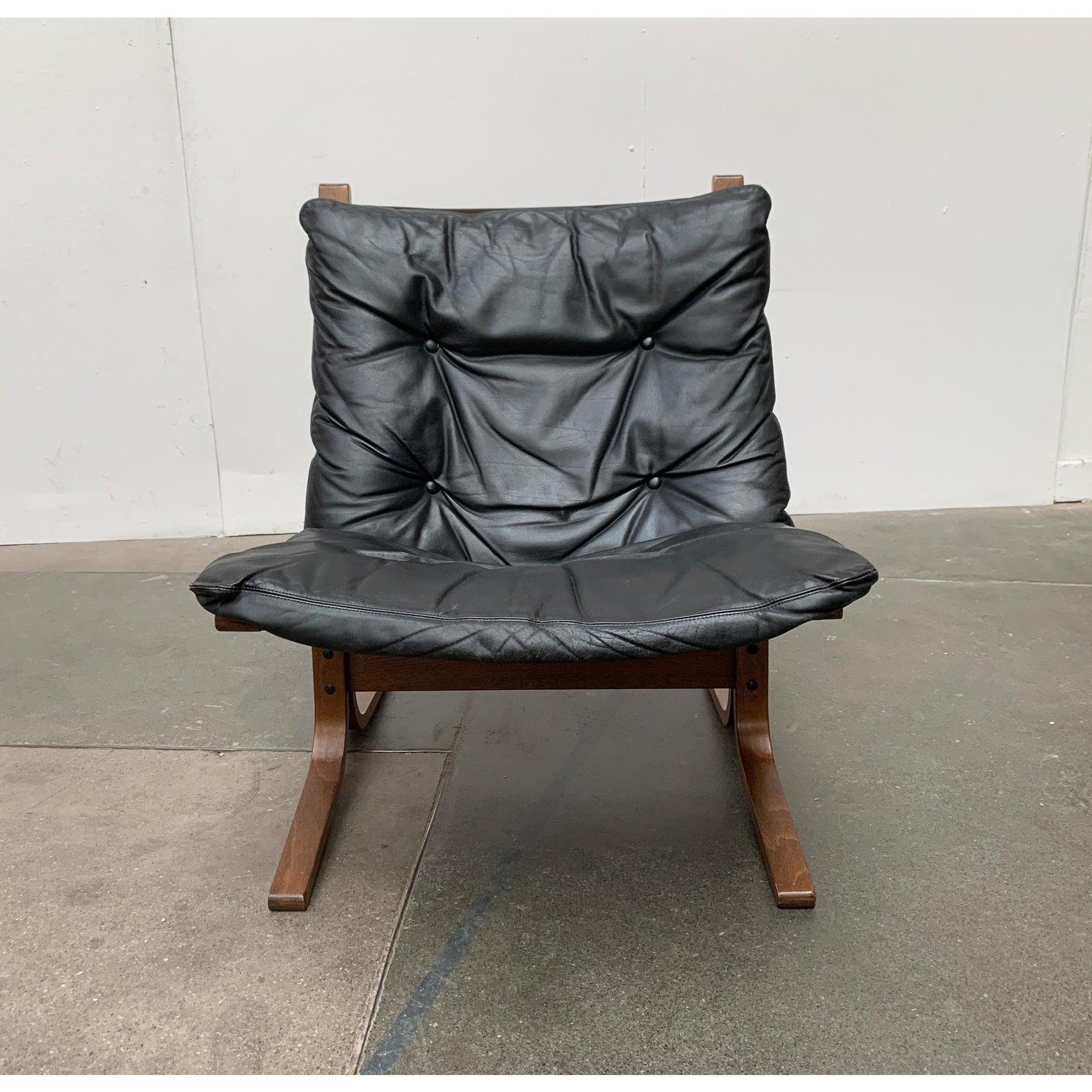 Mid-Century Modern Ensemble de 3 chaises longues norvégiennes Siesta du milieu du siècle dernier et de tables d'appoint en verre en vente