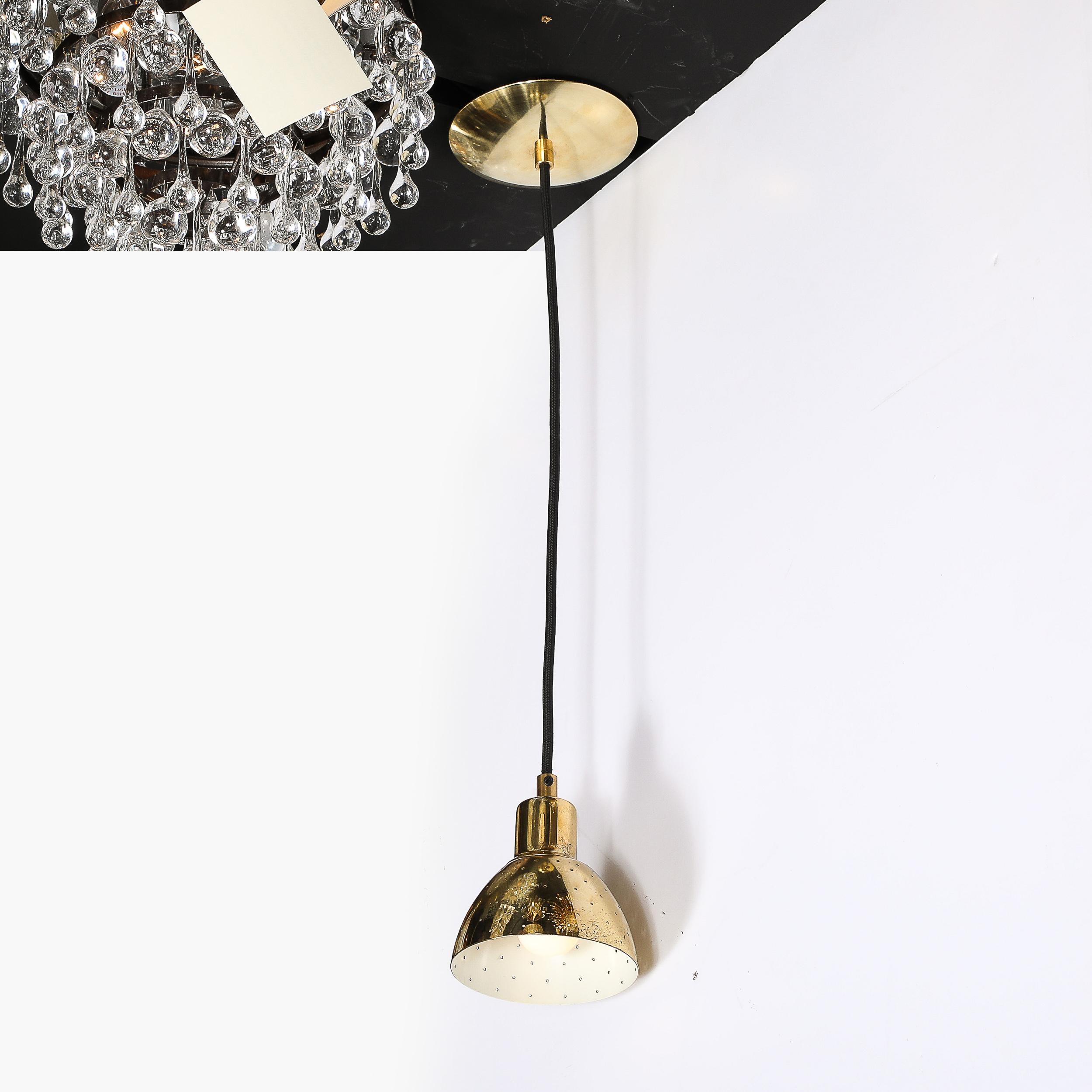 Svedese Set di 3 lampadari a sospensione in ottone lucido del Mid-Century di Hans-Agne Jakobsson in vendita