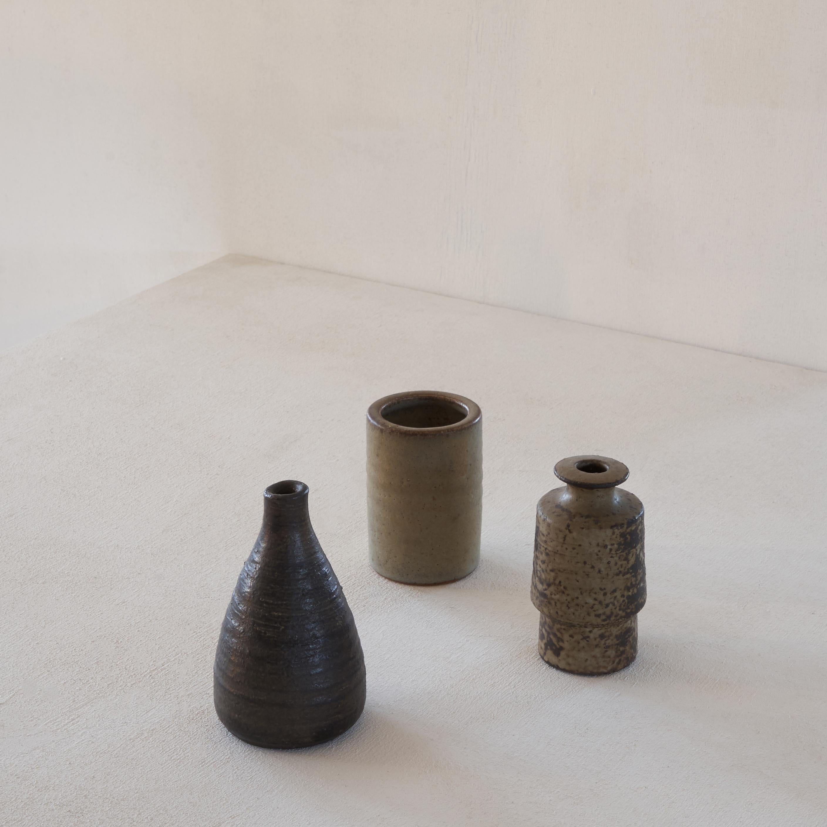 Mid-Century Modern Ensemble de 3 vases en poterie du milieu du siècle dernier par Mobach en vente