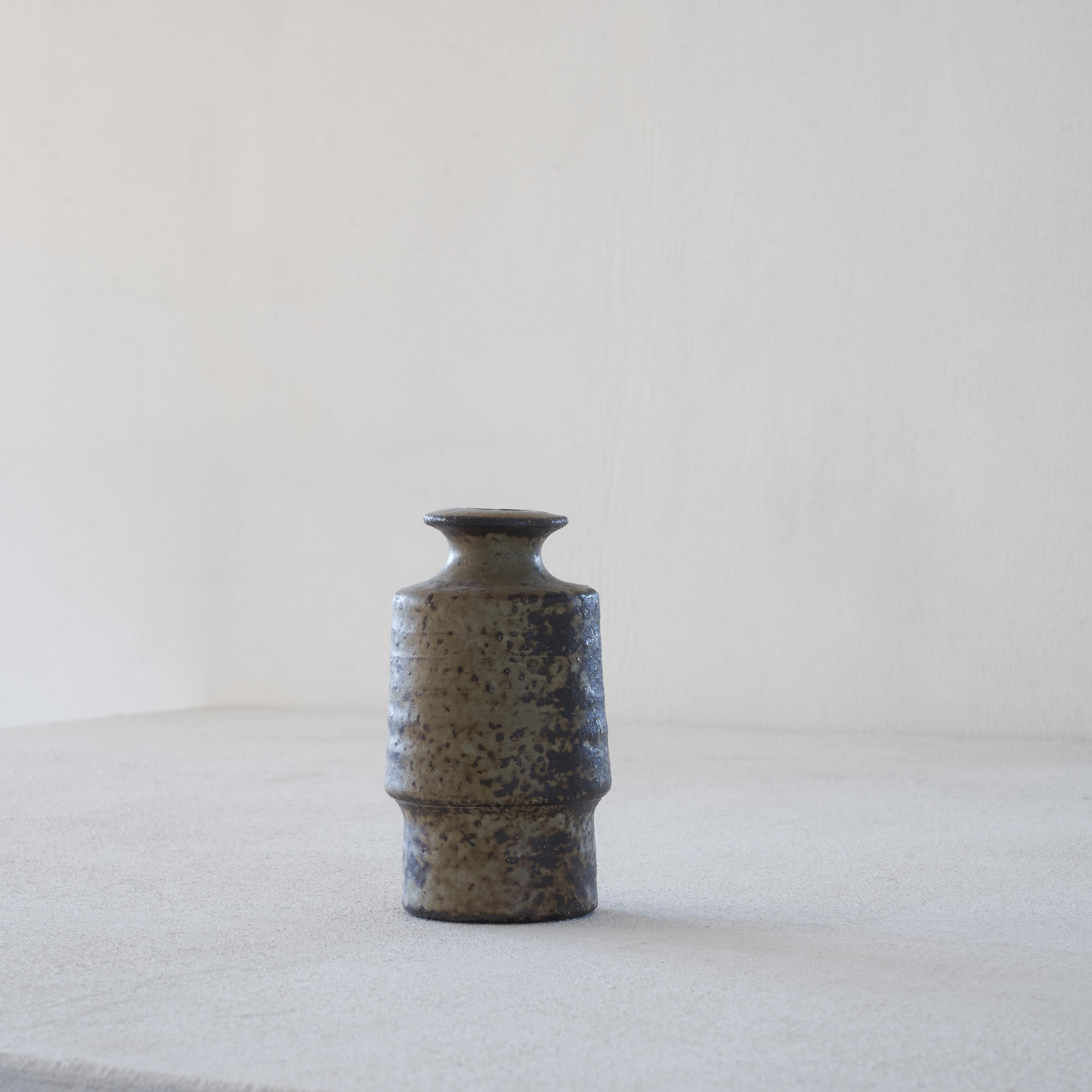 Fait main Ensemble de 3 vases en poterie du milieu du siècle dernier par Mobach en vente
