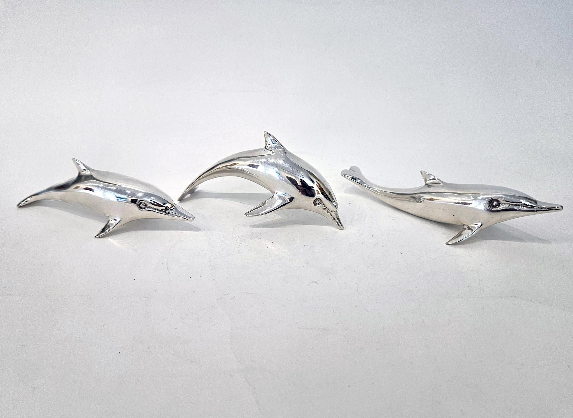 Set von 3 versilberten Delphin-Verzierungen aus Bronze aus der Mitte des Jahrhunderts, Spanien, ca. 1970 (Hollywood Regency) im Angebot