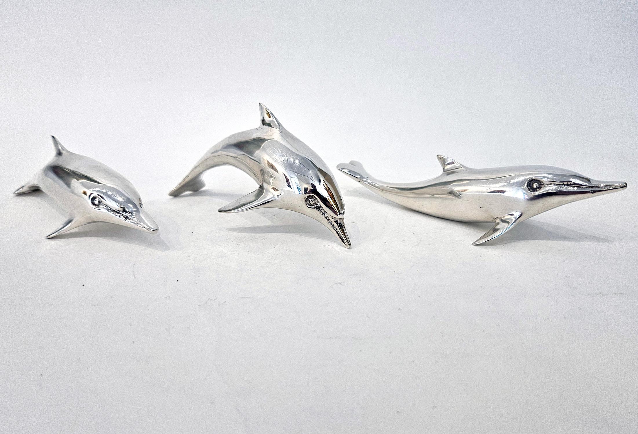 Set von 3 versilberten Delphin-Verzierungen aus Bronze aus der Mitte des Jahrhunderts, Spanien, ca. 1970 (Spanisch) im Angebot