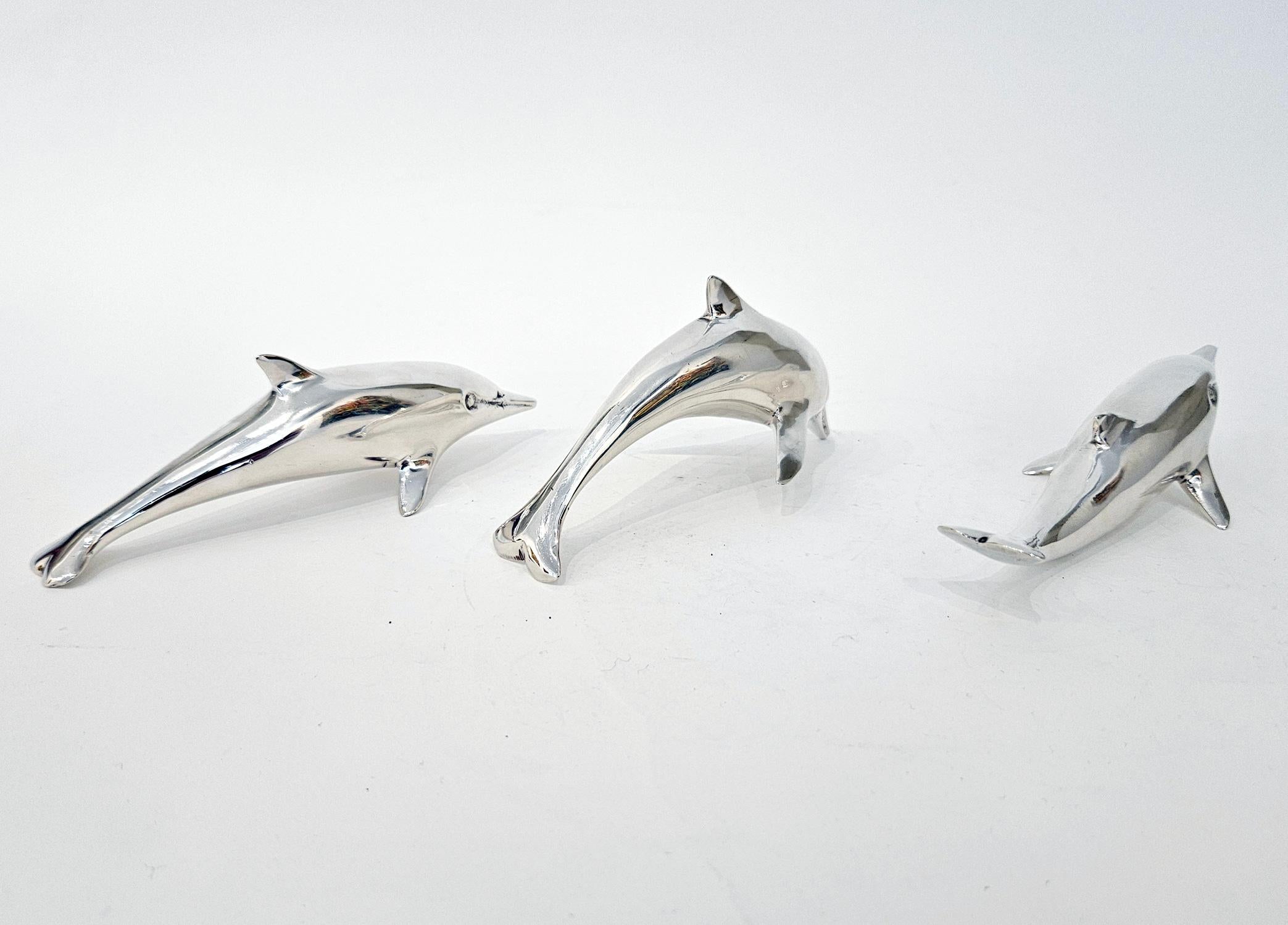 Set von 3 versilberten Delphin-Verzierungen aus Bronze aus der Mitte des Jahrhunderts, Spanien, ca. 1970 im Zustand „Hervorragend“ im Angebot in London, GB