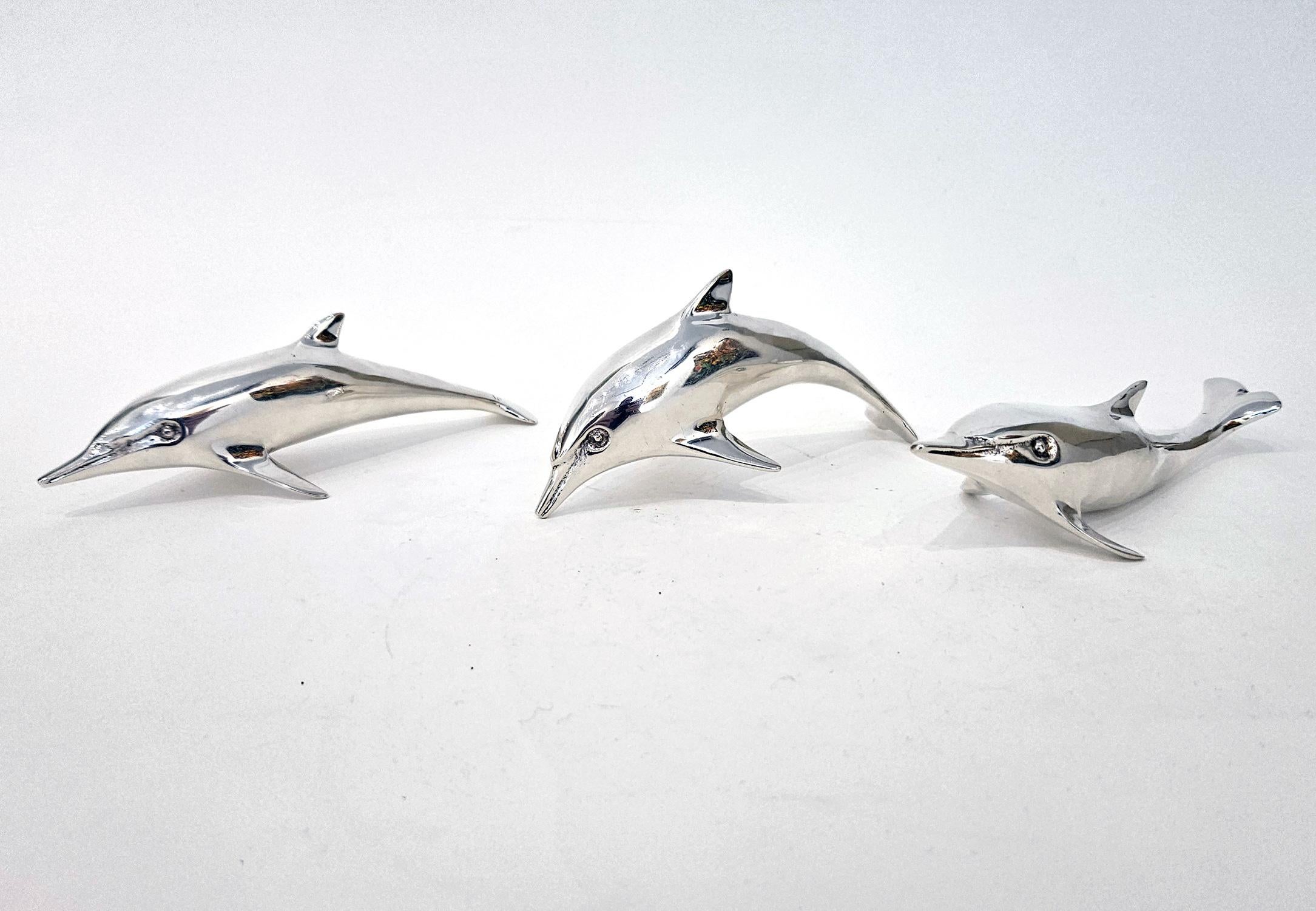 Set von 3 versilberten Delphin-Verzierungen aus Bronze aus der Mitte des Jahrhunderts, Spanien, ca. 1970 (20. Jahrhundert) im Angebot