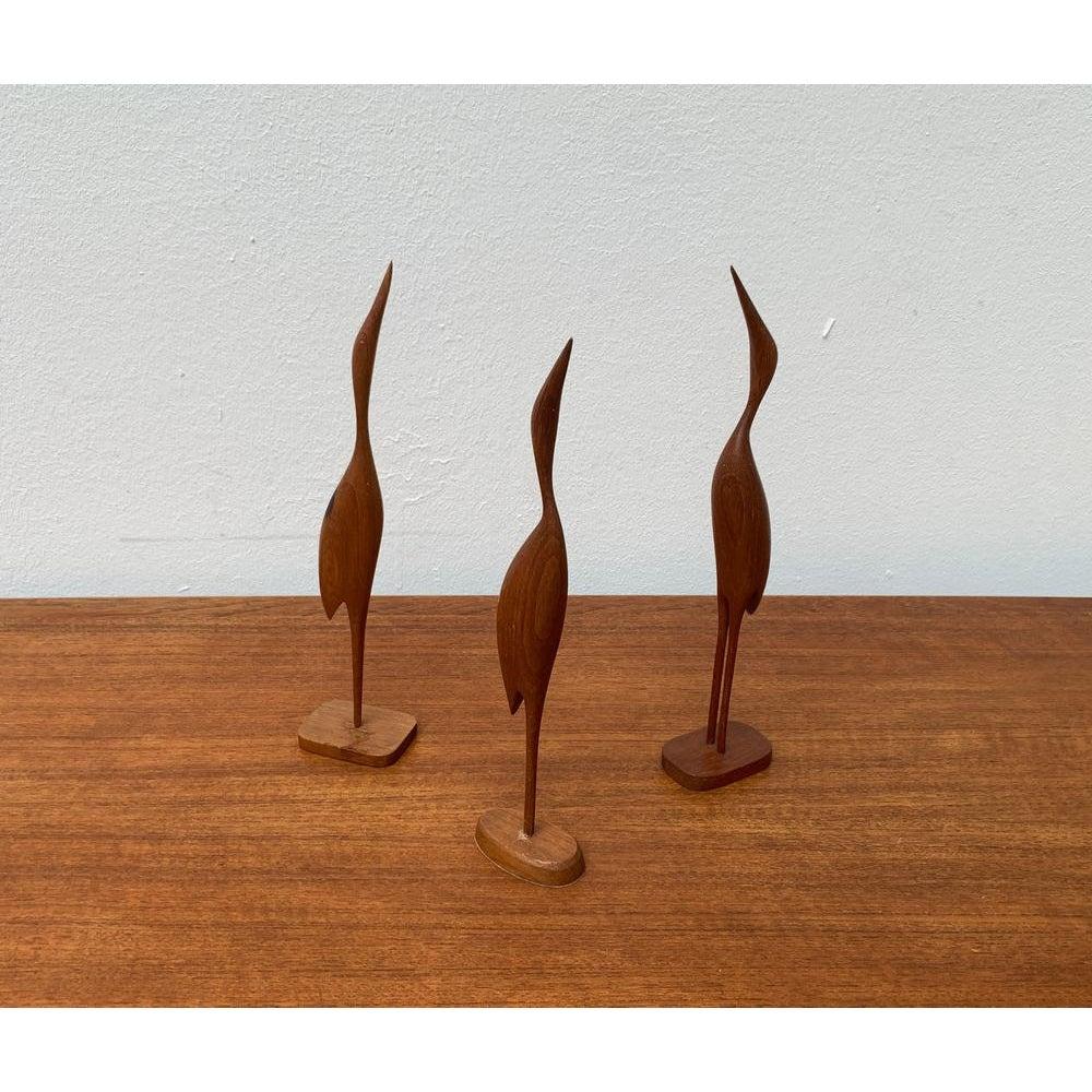 Uccelli in teak di metà secolo, anni '60, set di 3, in ottime condizioni. Progettato dal 1960 al 1969.

Informazioni aggiuntive:
Materiali: Teak
Colore: marrone
Tipo di articolo: Vintage, Antico o Pre-owned
Dimensioni: 1,97ʺW × 2,76ʺD ×