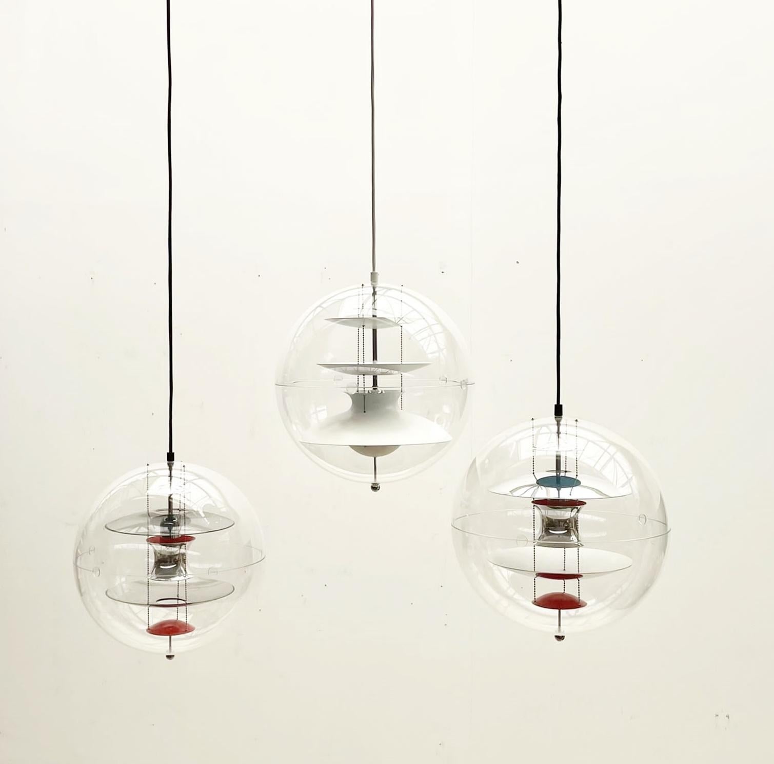 Set of 3 Mid-Century Verpan Vp Glass Globe Suspension, Italy, 1970s 5