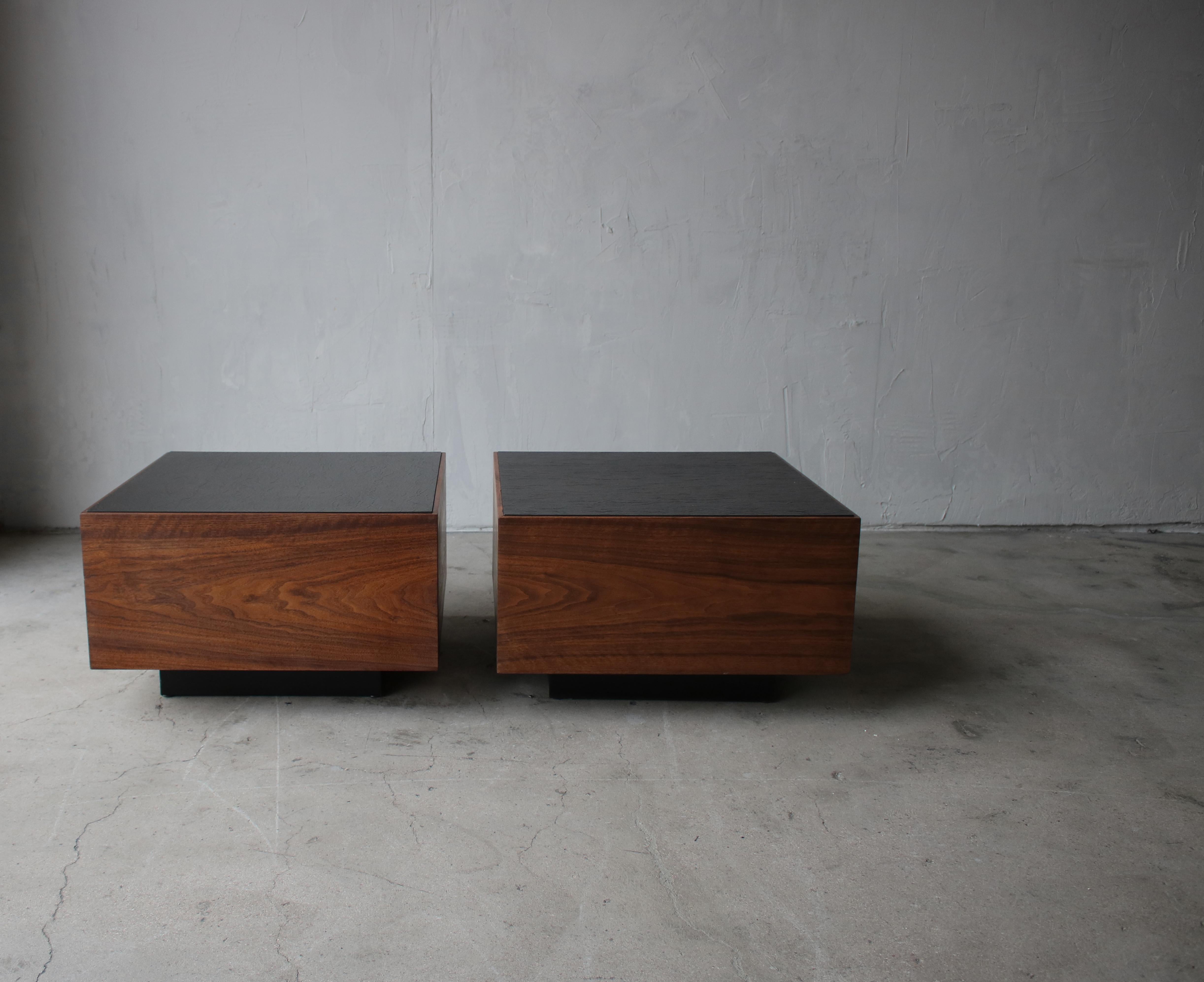 20th Century Set of 3 Midcentury Walnut Cube Tables