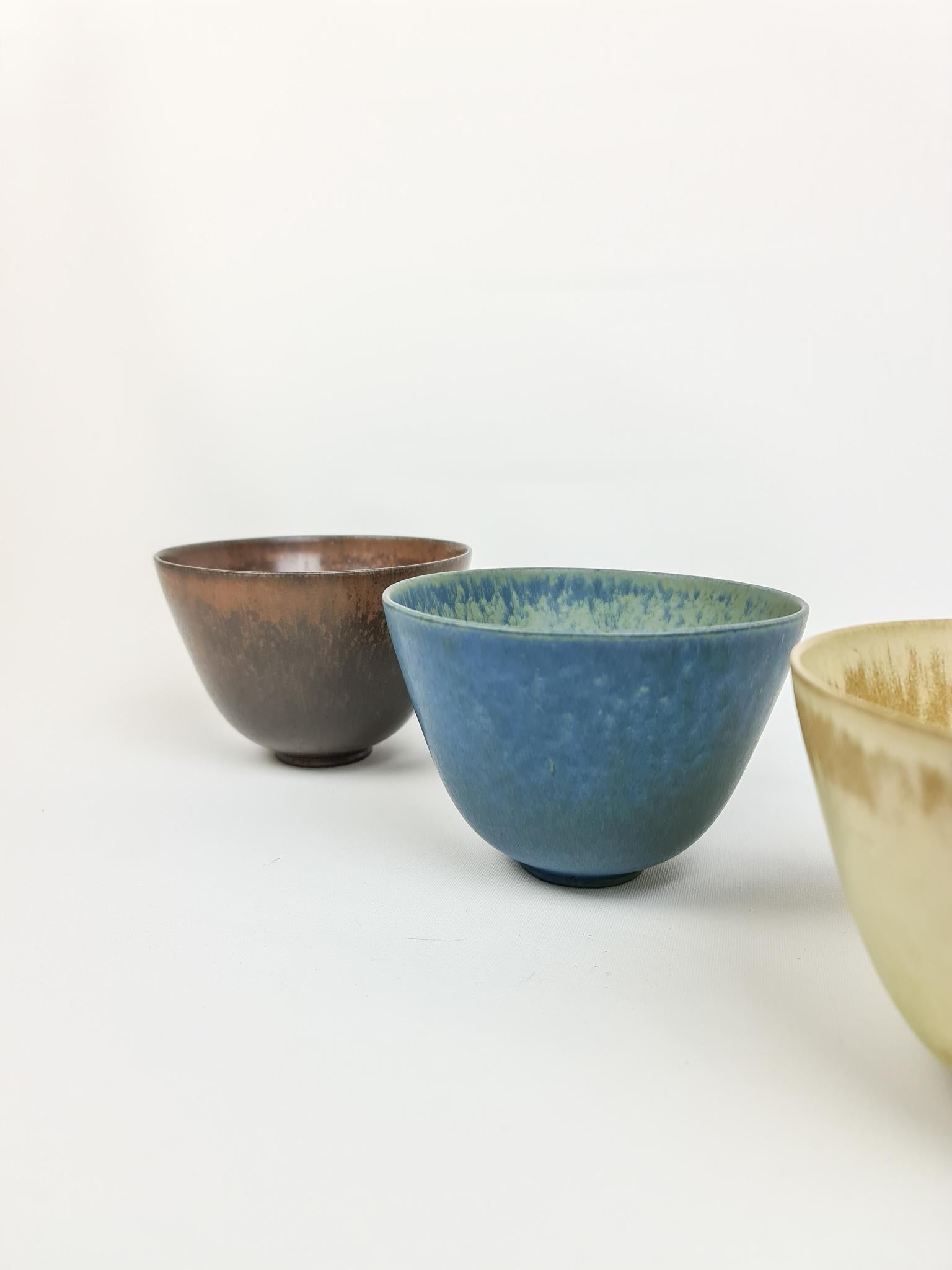 Ceramic Midcentury Modern Set of 3 Bowls Rörstrand Gunnar Nylund, Sweden, 1950s For Sale