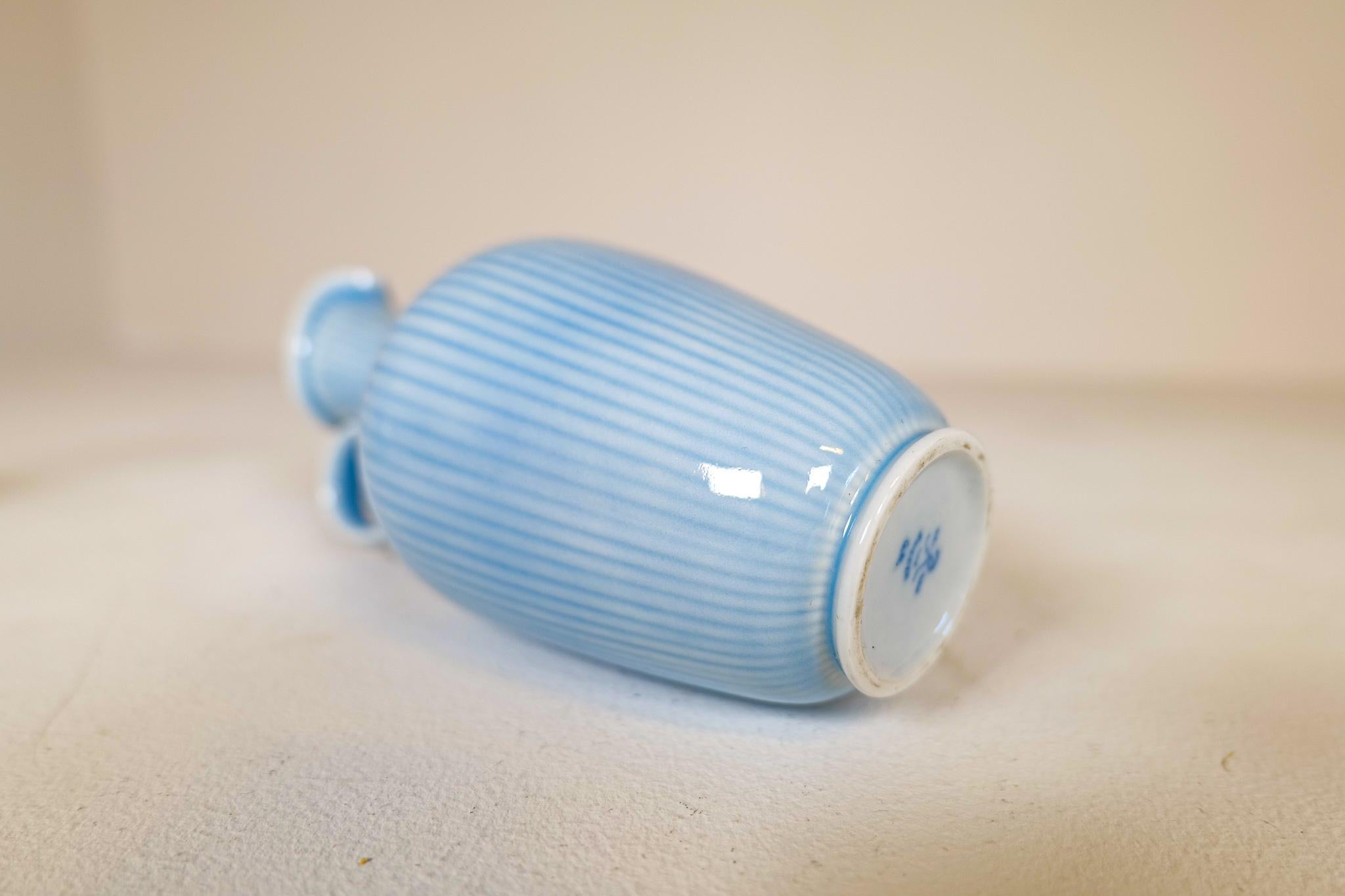 Ensemble de 3 vases en céramique Rörstrand Gunnar Nylund, Suède, années 1950 en vente 1