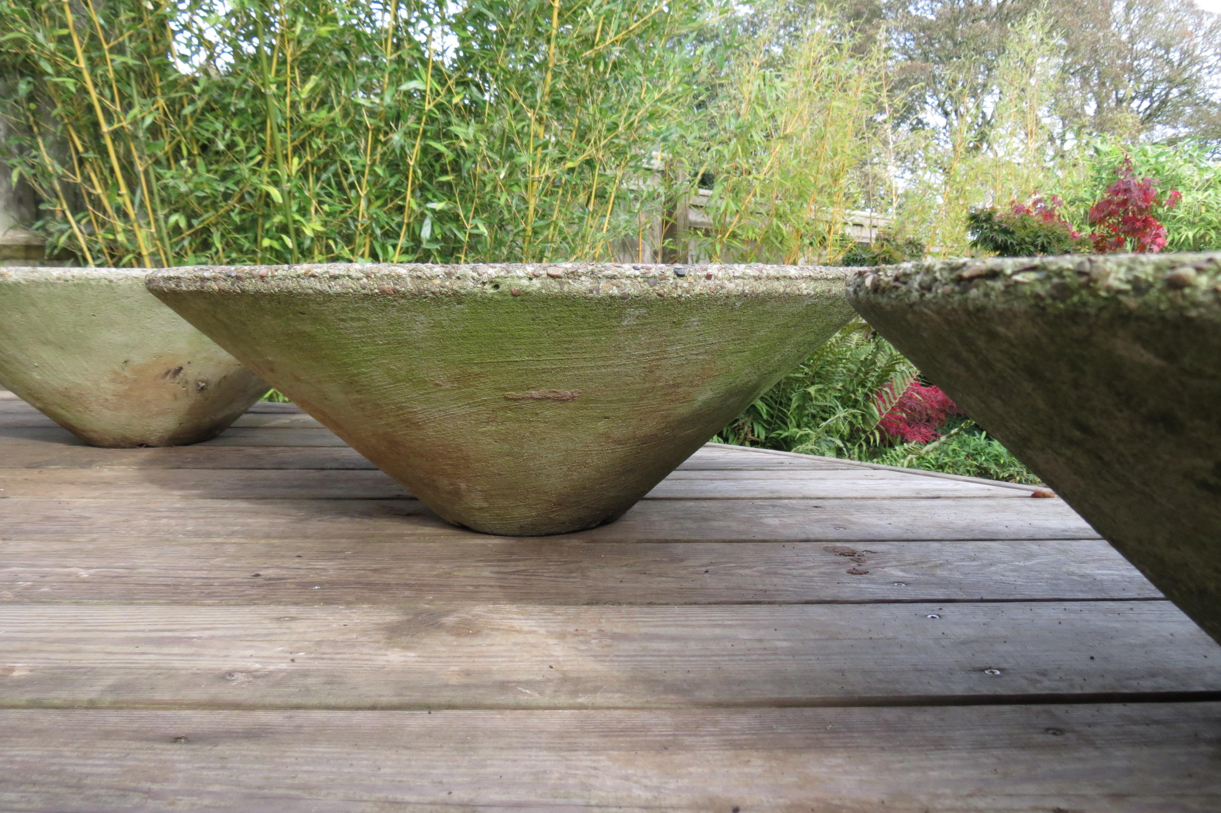 Set of 3 Mid-Century Modern Conical Shaped Concrete Planters, 1970s 6