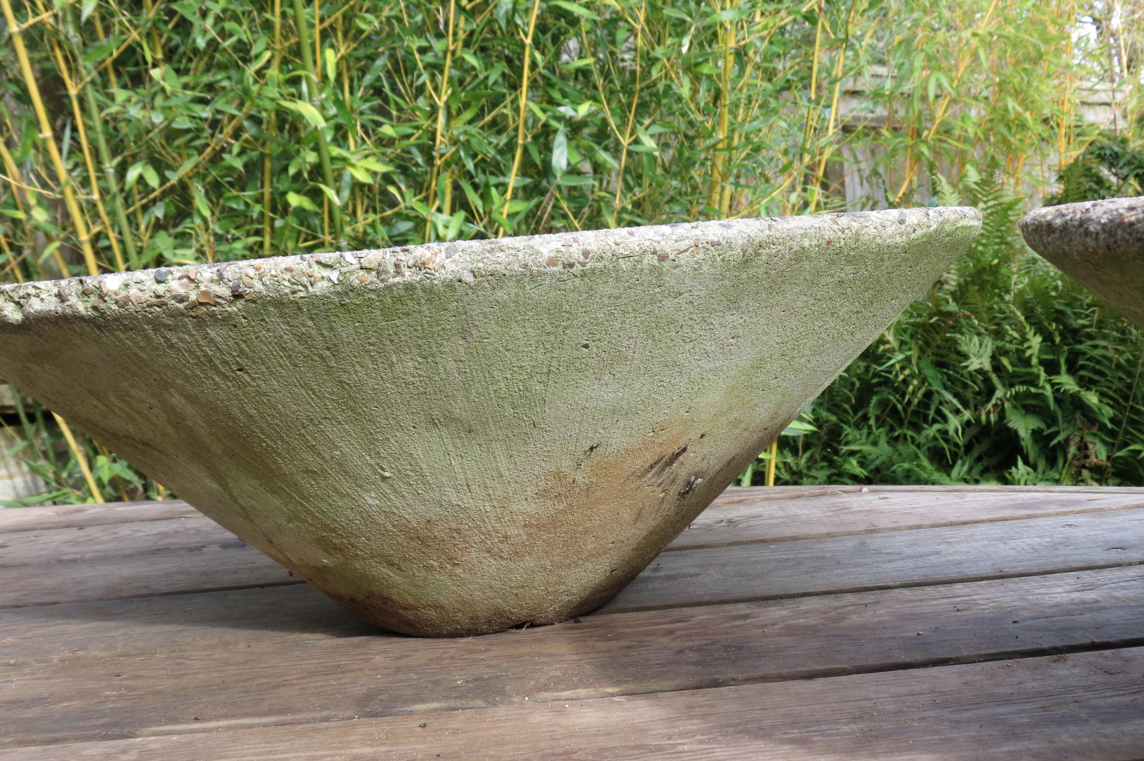 Set of 3 Mid-Century Modern Conical Shaped Concrete Planters, 1970s 7
