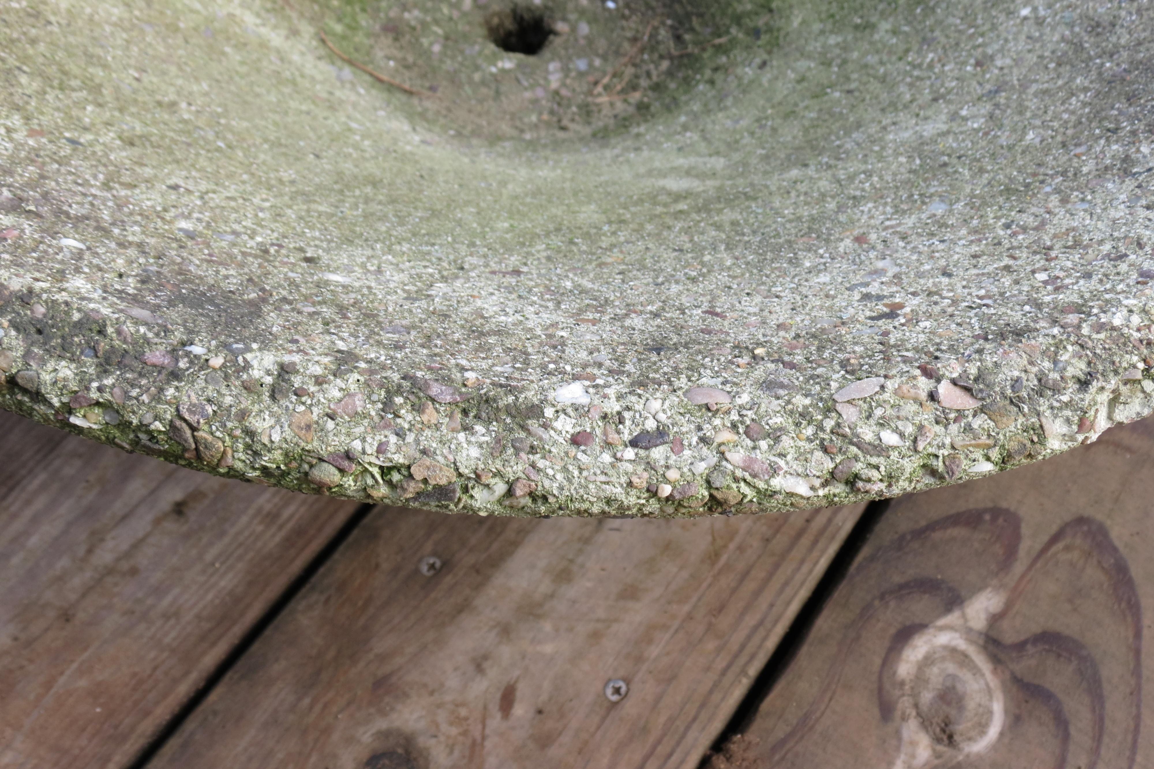Set of 3 Mid-Century Modern Conical Shaped Concrete Planters, 1970s 12