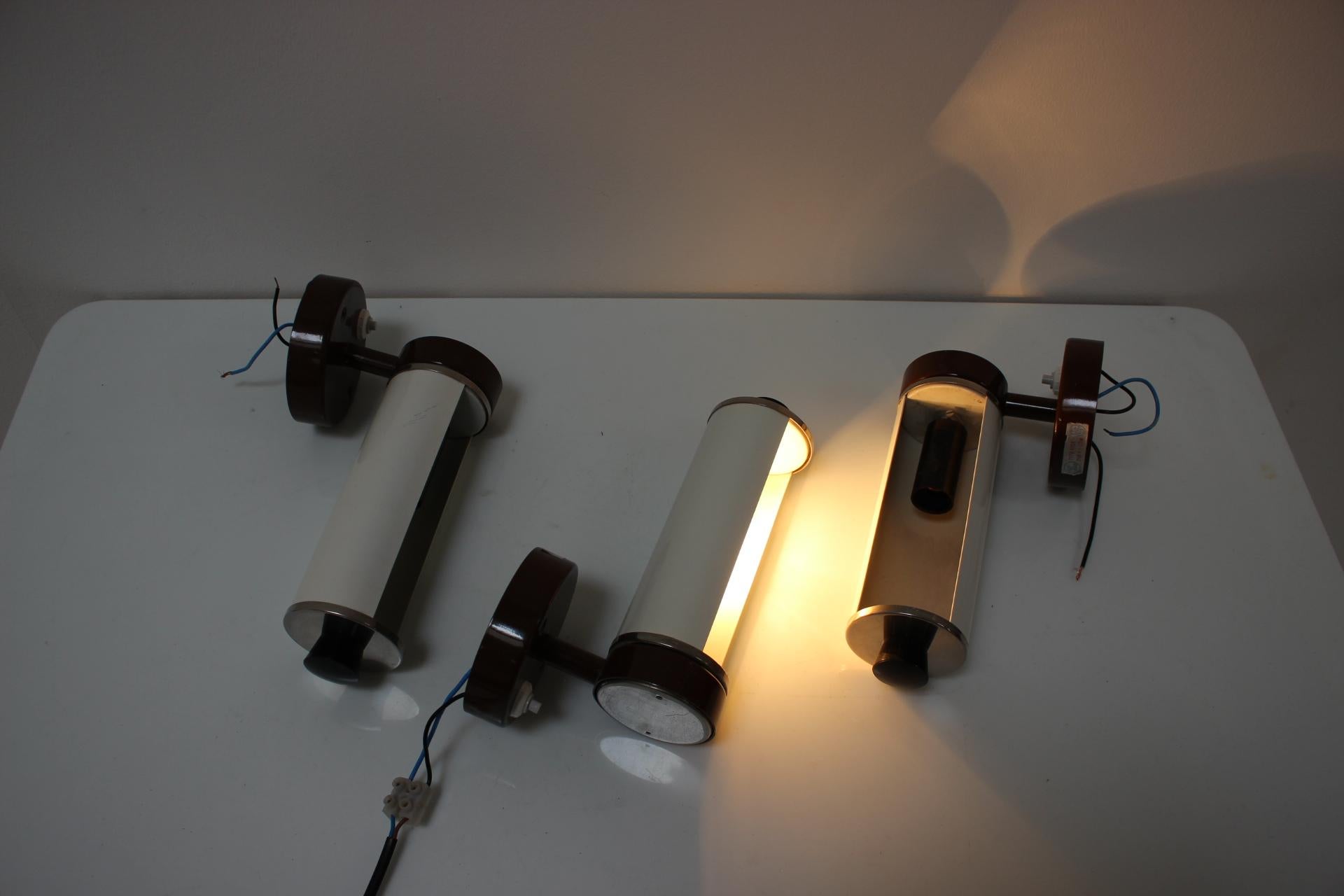Mid-Century Modern Ensemble de 3 lampes murales Napako, conçues par Josef Hurka, années 1960, CZS en vente