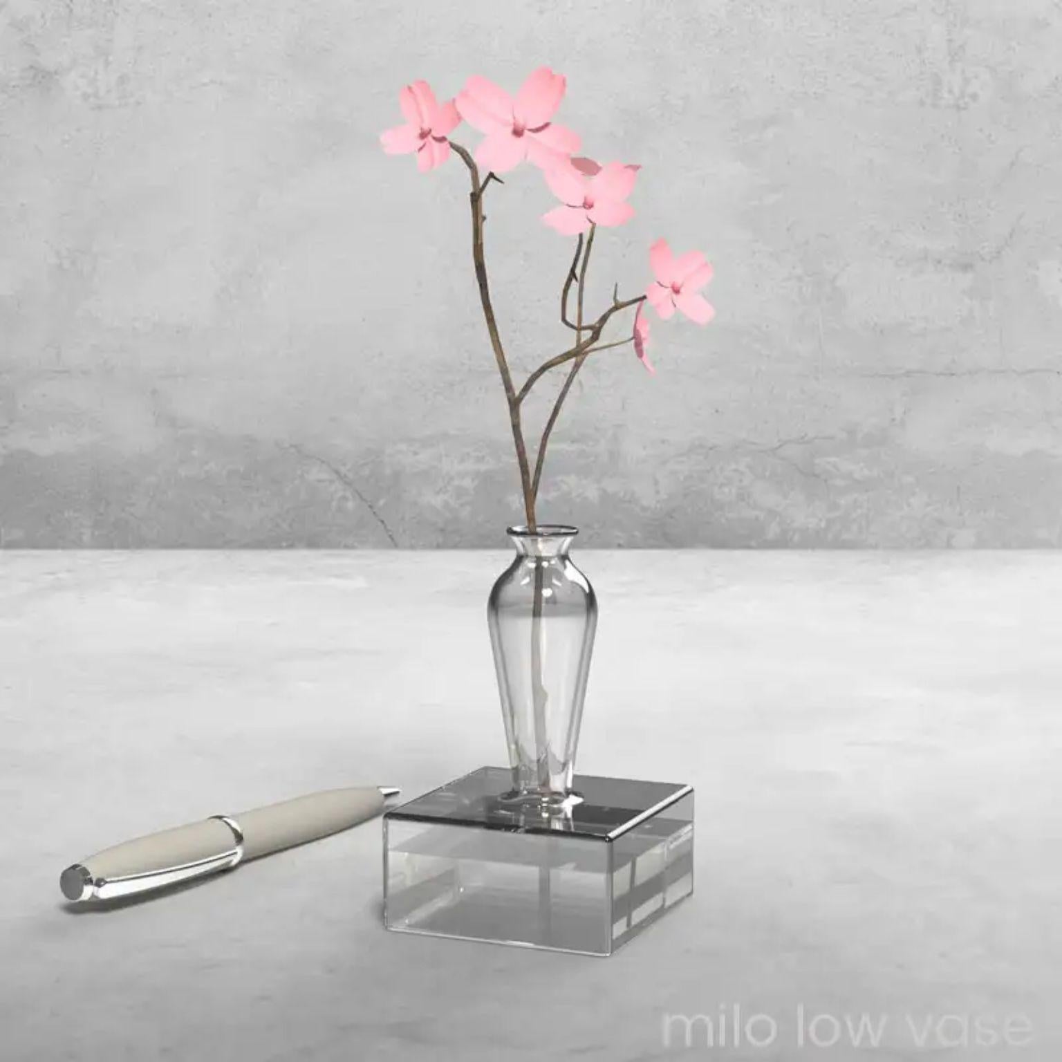 Post-Modern Set of 3 Milo Square Transparent Vases by Mason Editions For Sale