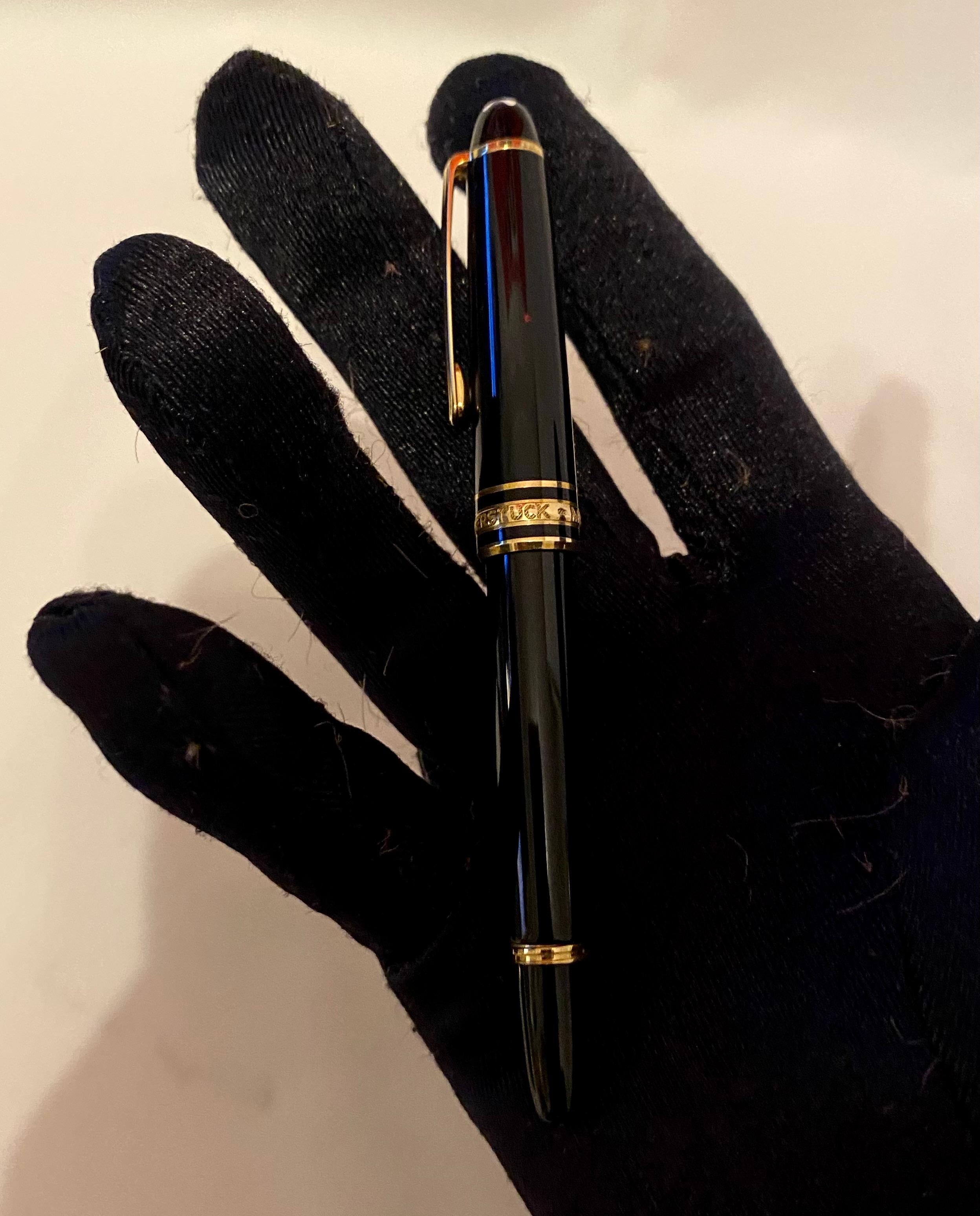 Montblanc Meisterstück Small Size Fountain Pen Mechanical Pencil Ballpoint Pen  For Sale 2