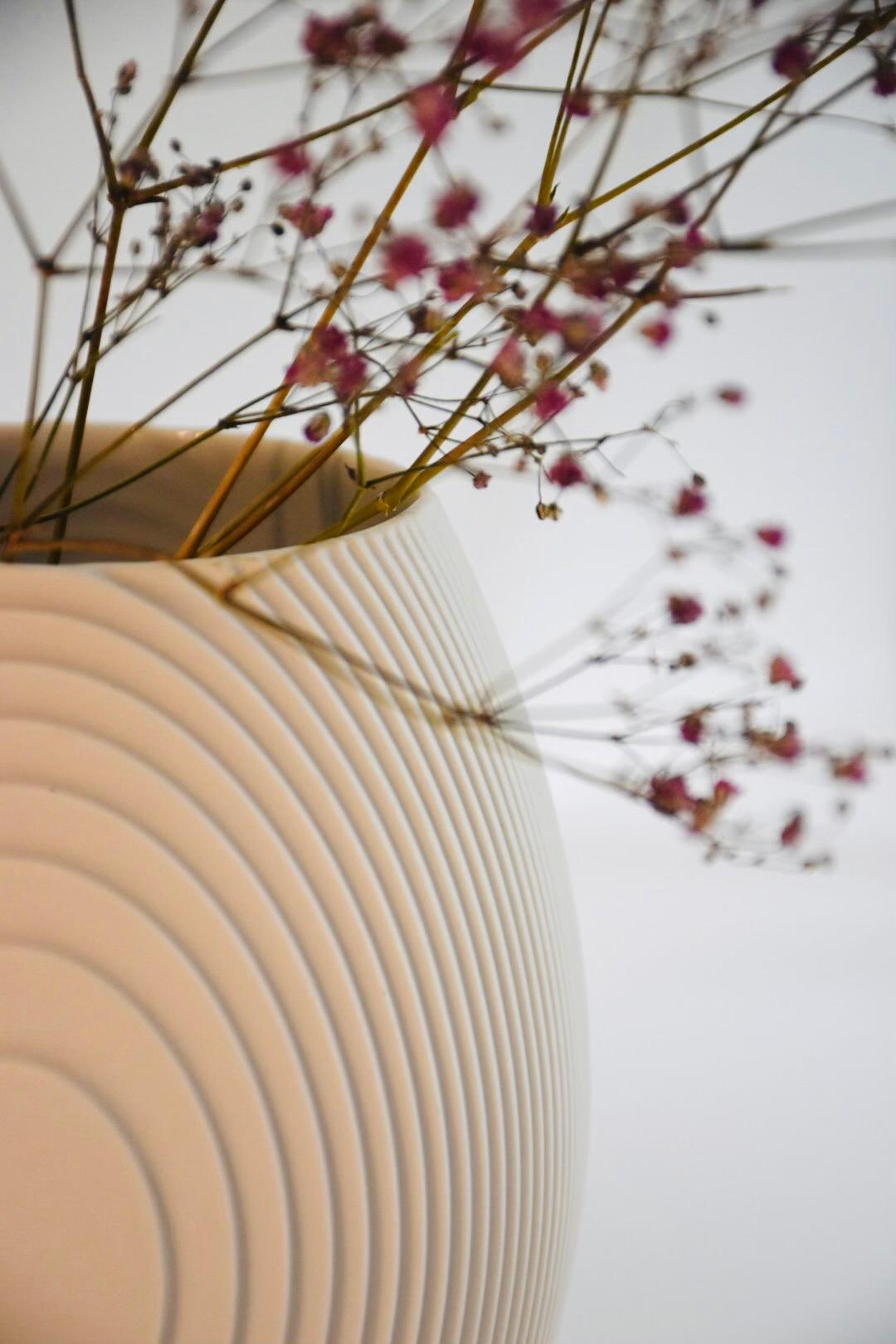 Set of 3 Modern Porcelain Vases 