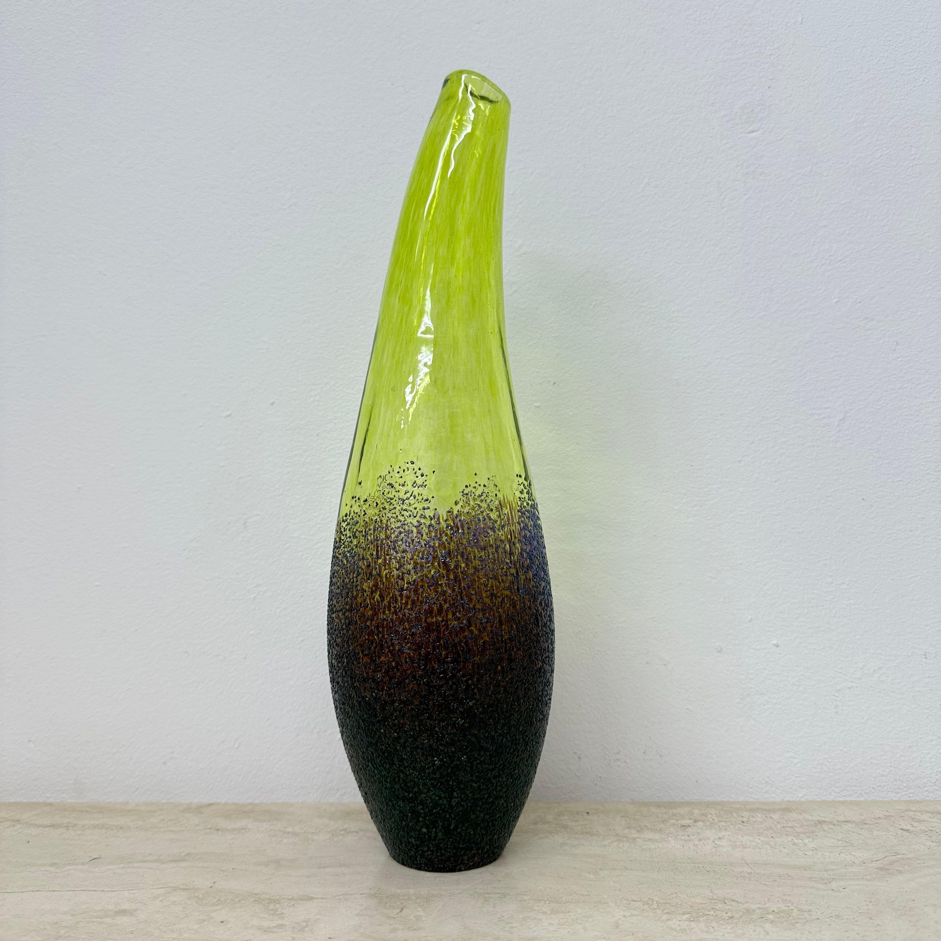 Set of 3 Monica Backstrom for Kosta boda Sweden Moonlanding vases For Sale 4