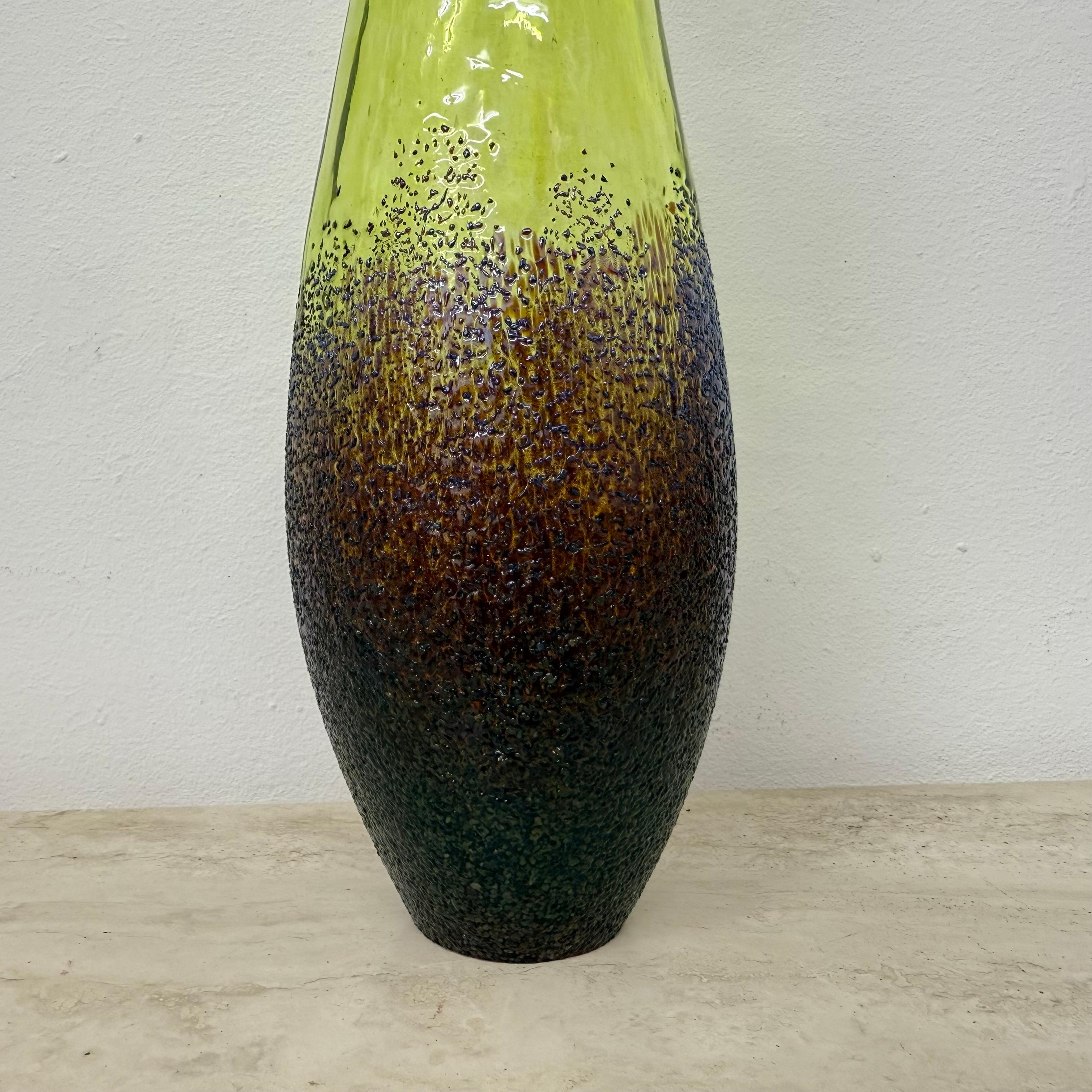Set of 3 Monica Backstrom for Kosta boda Sweden Moonlanding vases For Sale 8