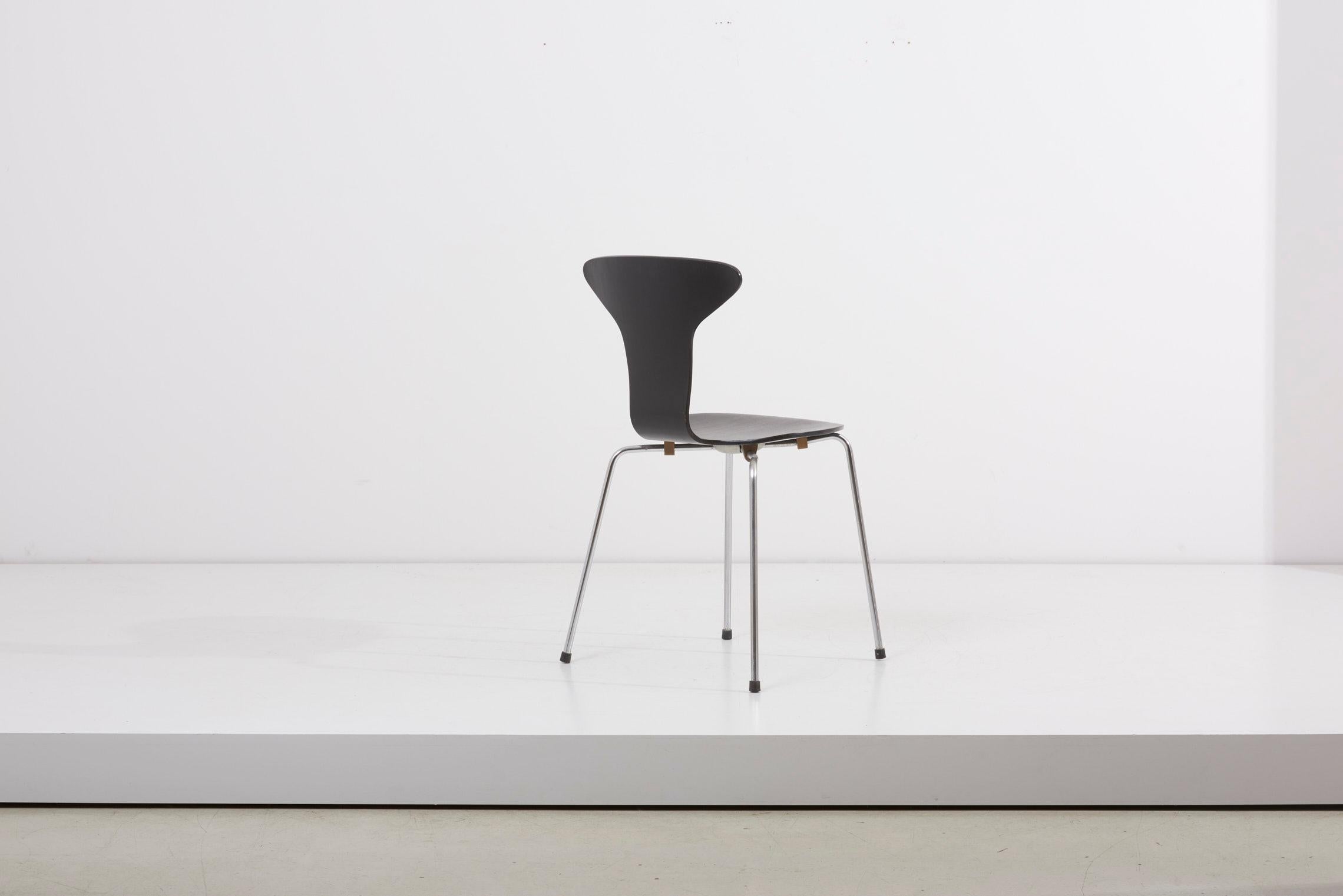 Satz von 3 Mosquito Munkegård Esszimmerstühlen von Arne Jacobsen:: Dänemark:: 1950er Jahre (Mitte des 20. Jahrhunderts) im Angebot