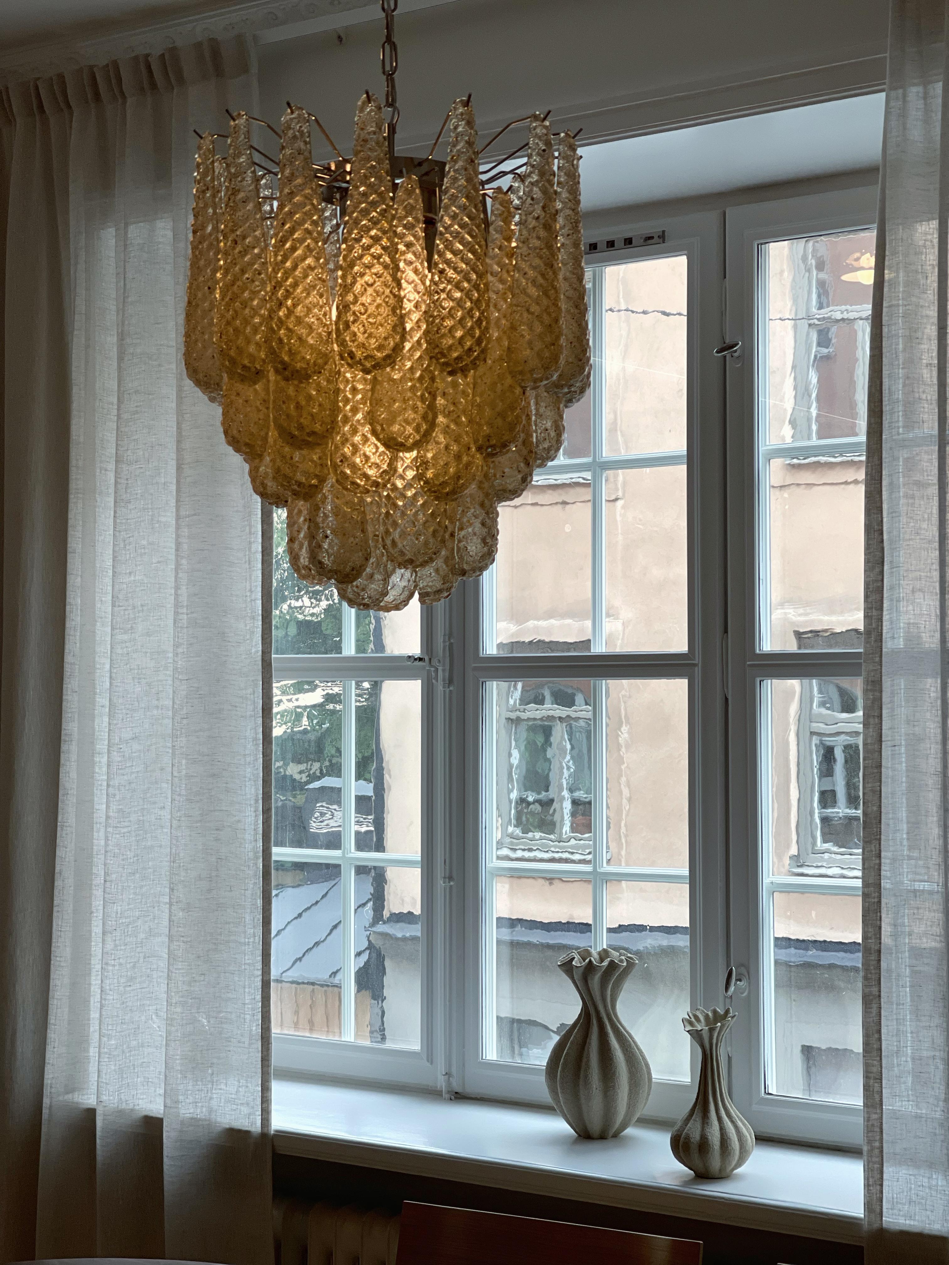 Set di 3 lampadari di Murano con prismi colorati d'ambra in vendita 3