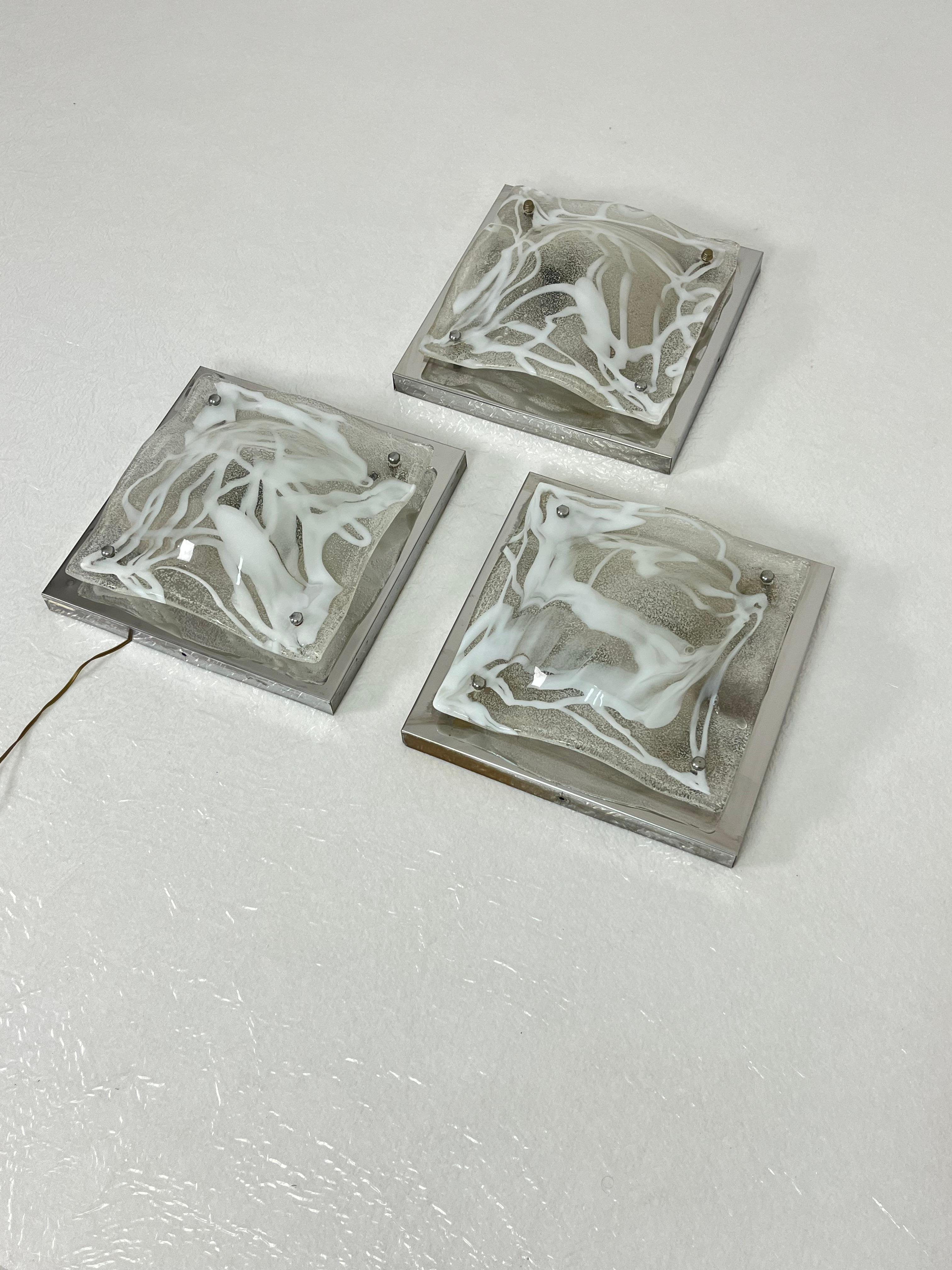 Set di 3 lampade da parete in vetro di Murano attribuite a Toni Zuccheri per Mazzega, anni '60 in vendita 1