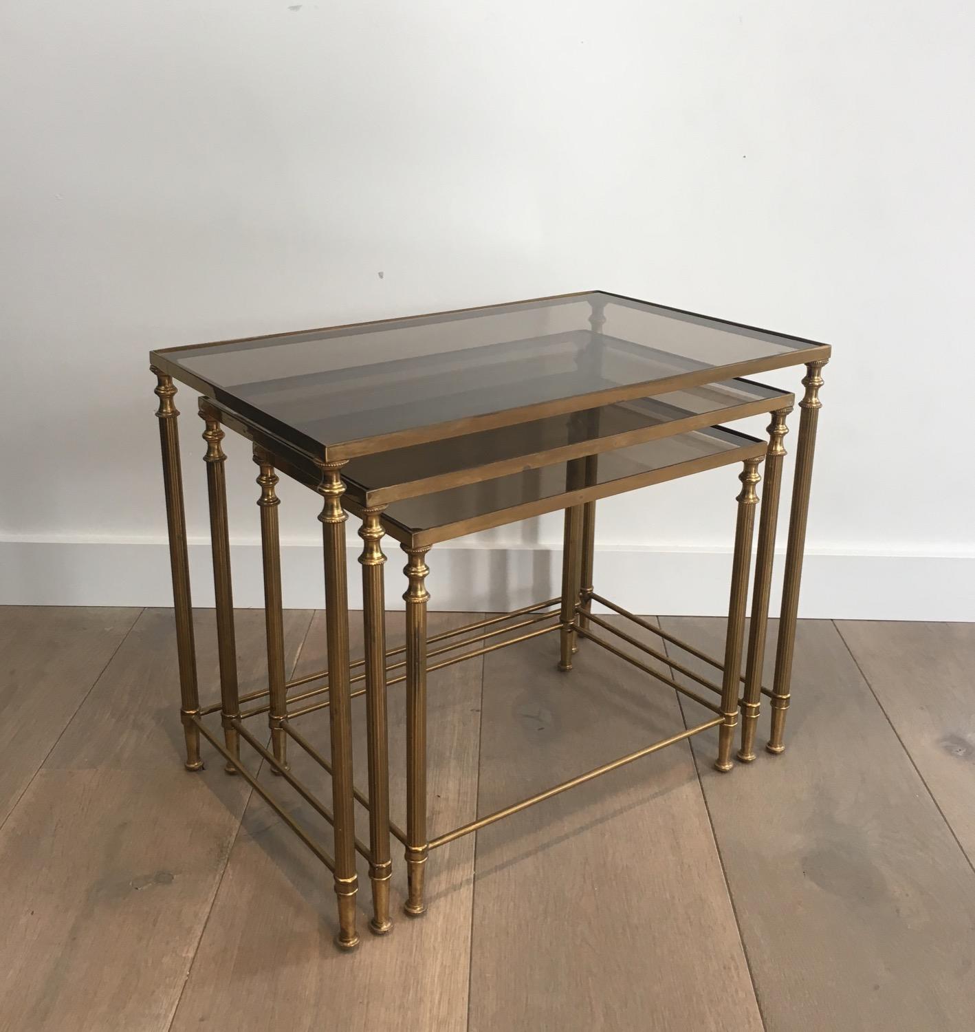 Mid-Century Modern Set of 3 Neoclassical Brass Nesting Tables, in the Style of Maison Jansen For Sale