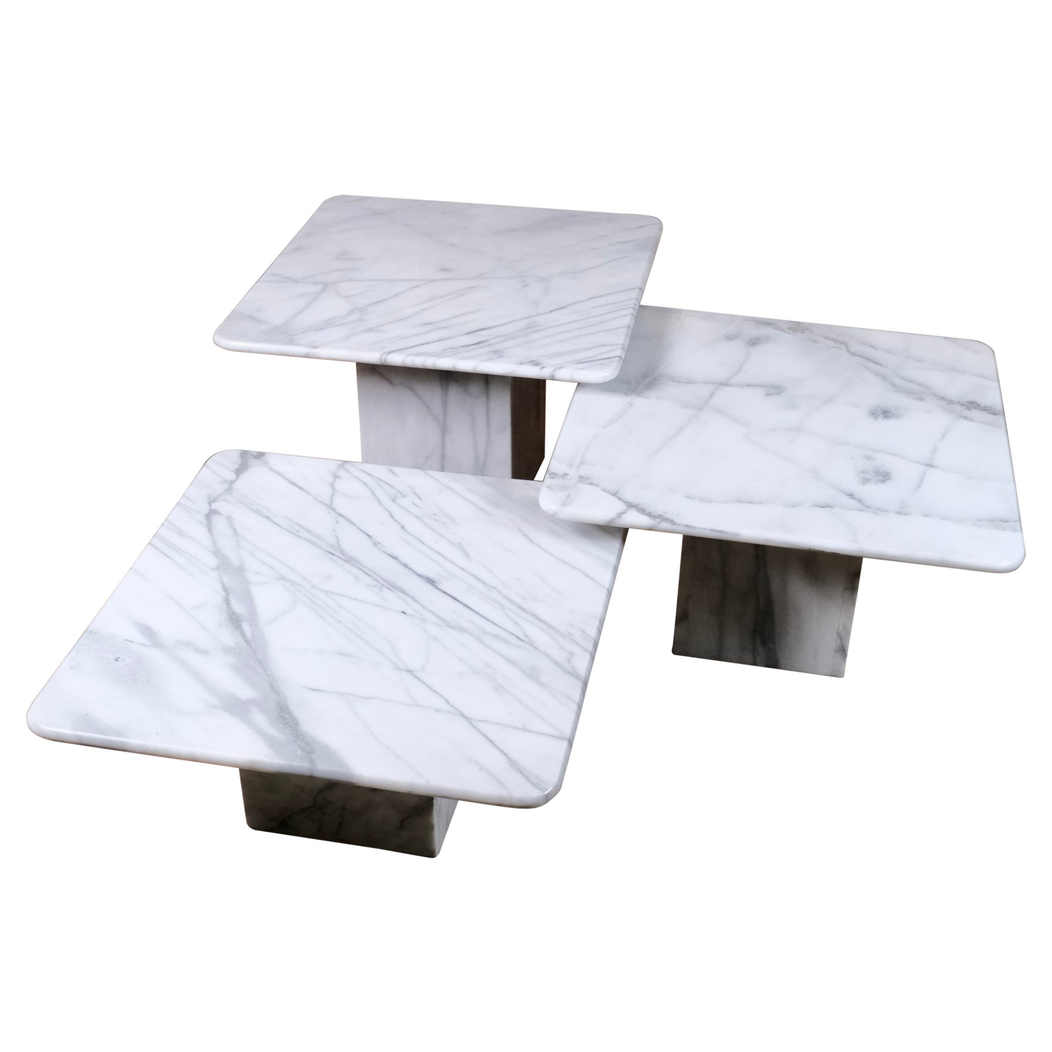 Ensemble de 3 tables basses gigognes en marbre, Italie, années 1980 en vente