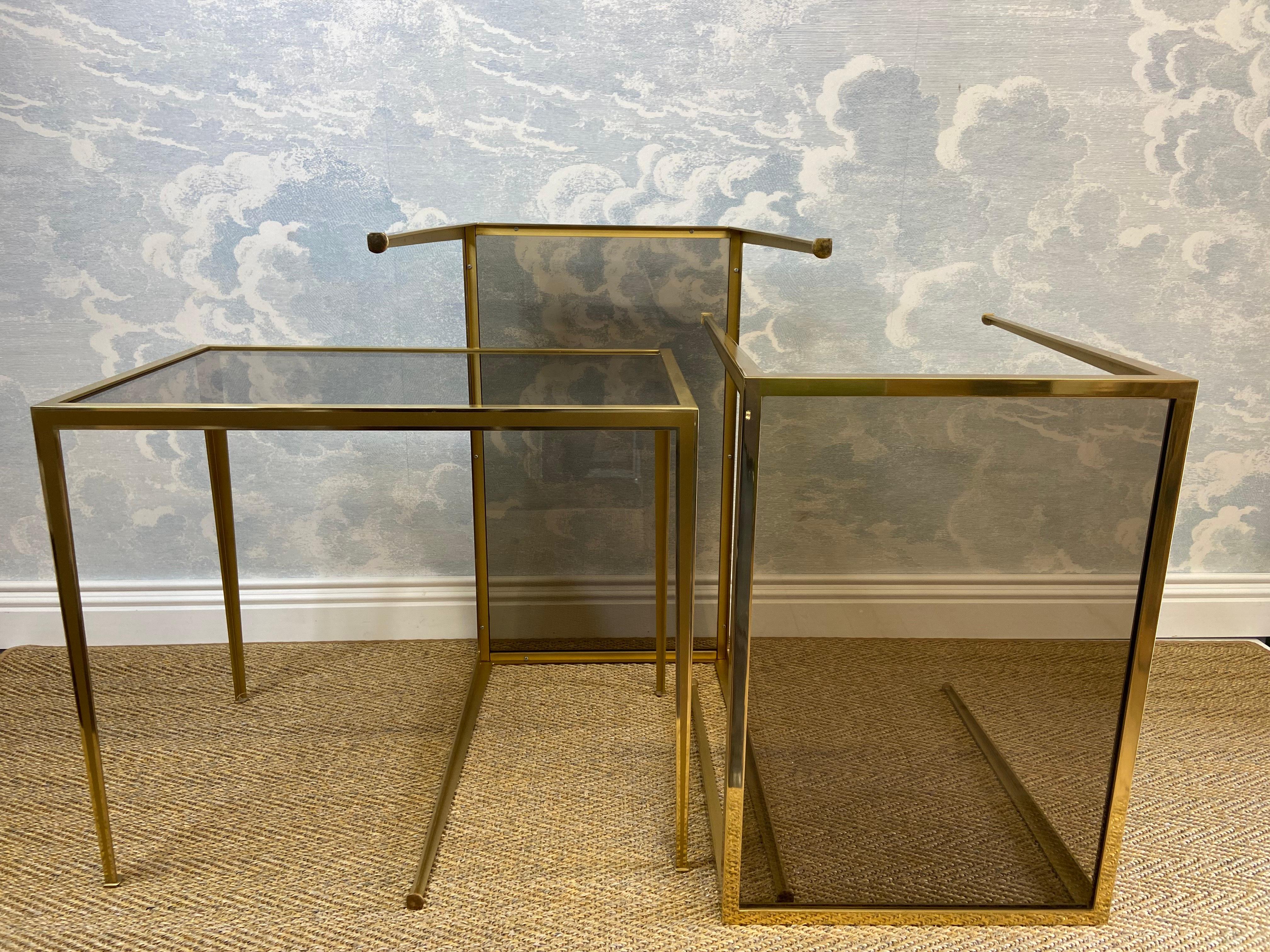 Set of 3 Nesting Tables Brass 60s Hollywood Regency Vereinigte Werkstätten In Good Condition For Sale In Cork, IE