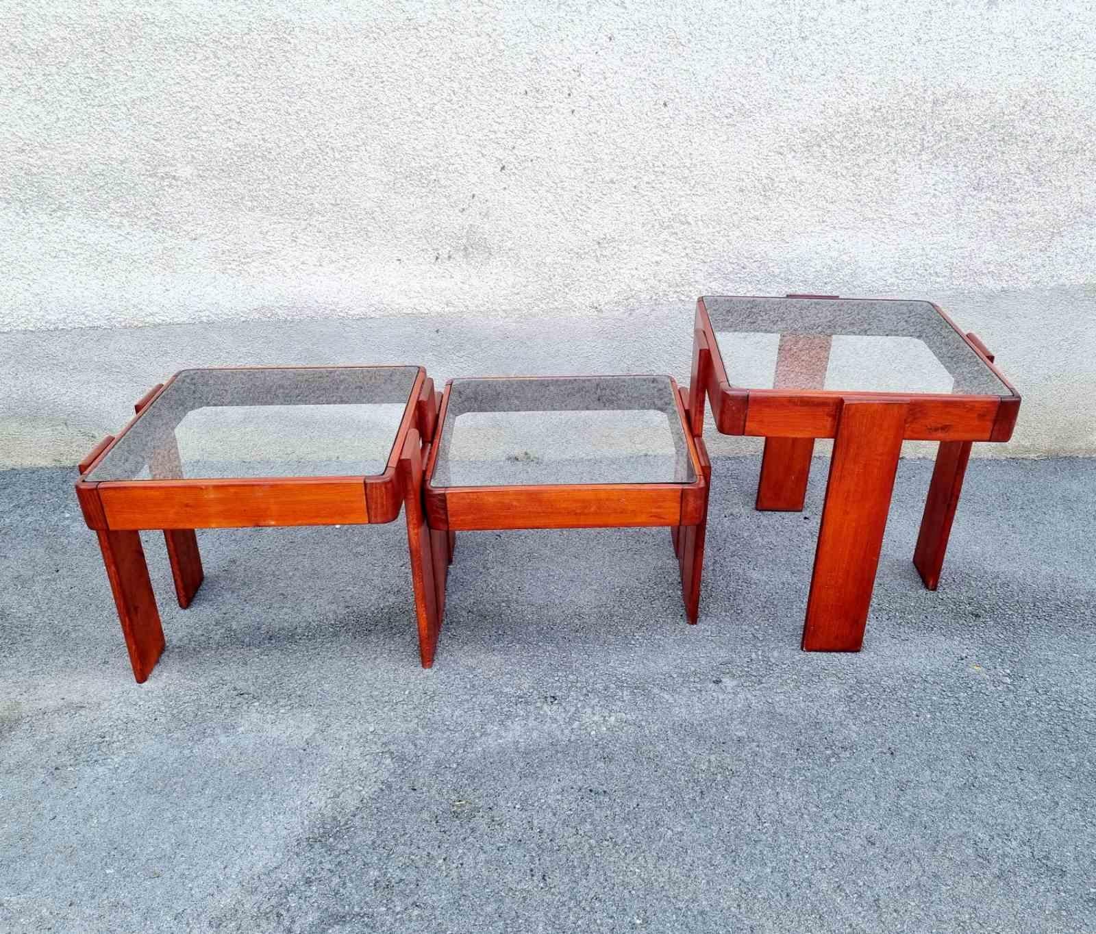 Set of 3 Nesting Tables Designed by Gianfranco Frattini for Meblo, Italy 70s For Sale 1