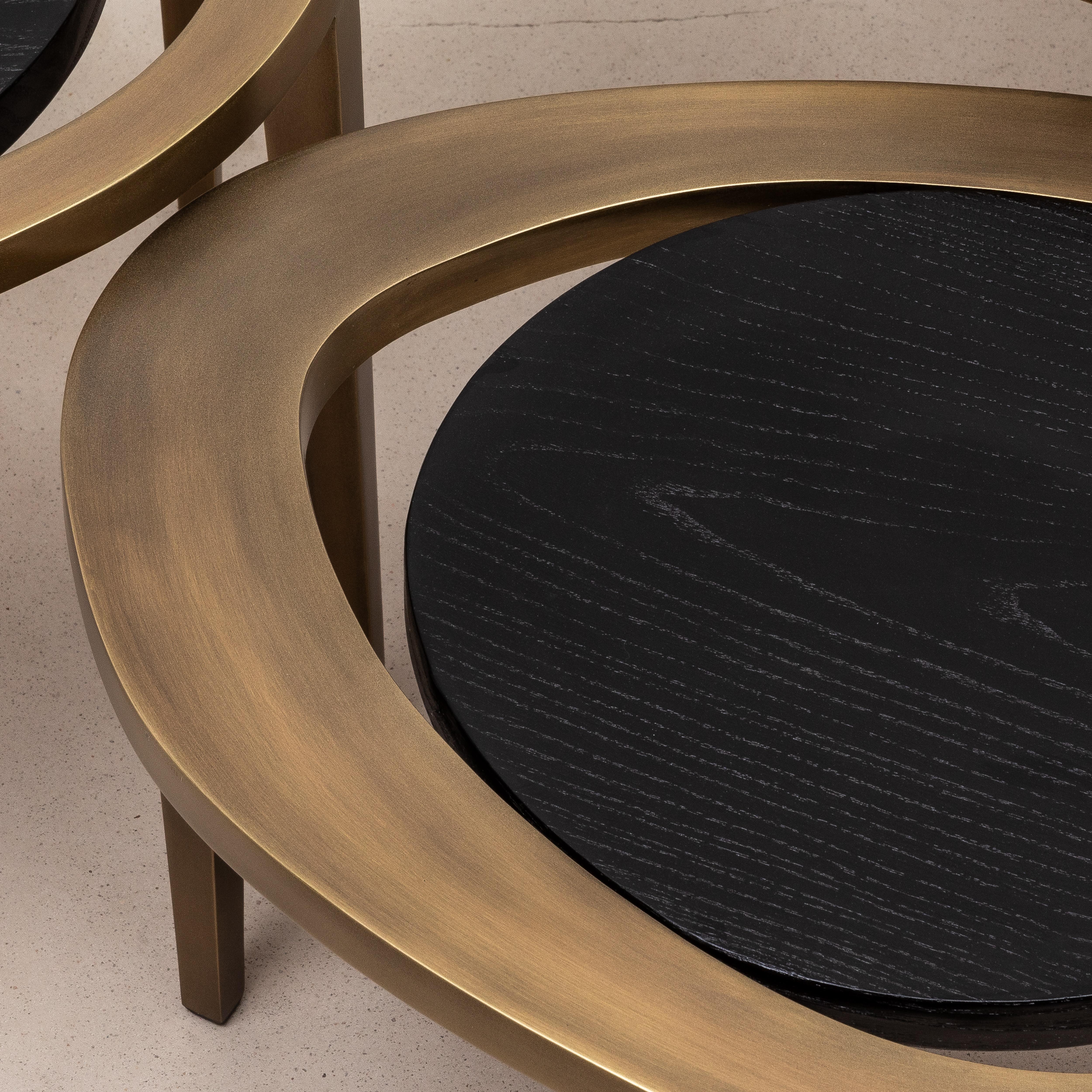 Ensemble de 3 tables gigognes en Oak noir avec laiton Patina Bronze par R&Y Augousti en vente 10